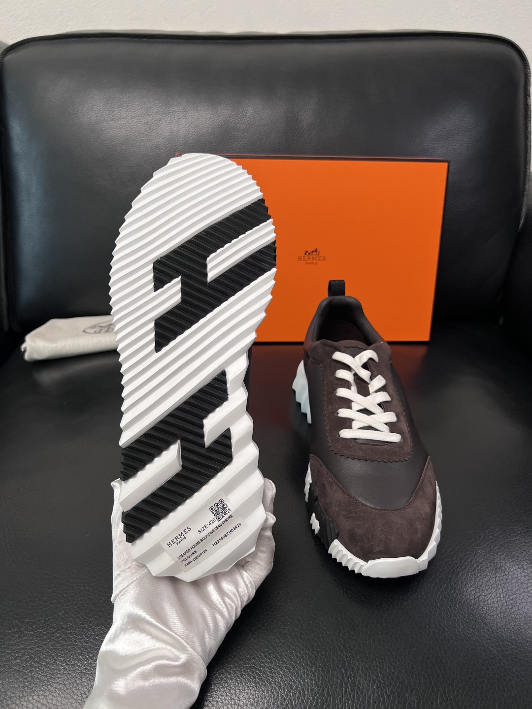 带飞机盒  Hermes  高品质  顶级工艺品  爱马仕 专柜同步发售原厂配置，意大利进口原版牛皮面料