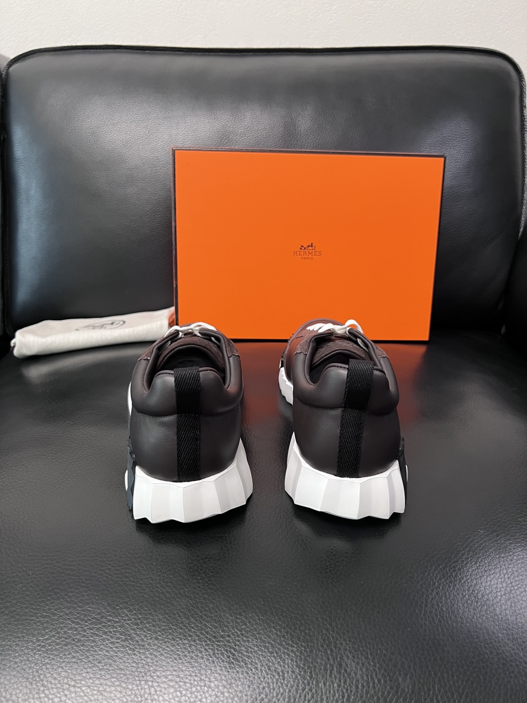 带飞机盒  Hermes  高品质  顶级工艺品  爱马仕 专柜同步发售原厂配置，意大利进口原版牛皮面料