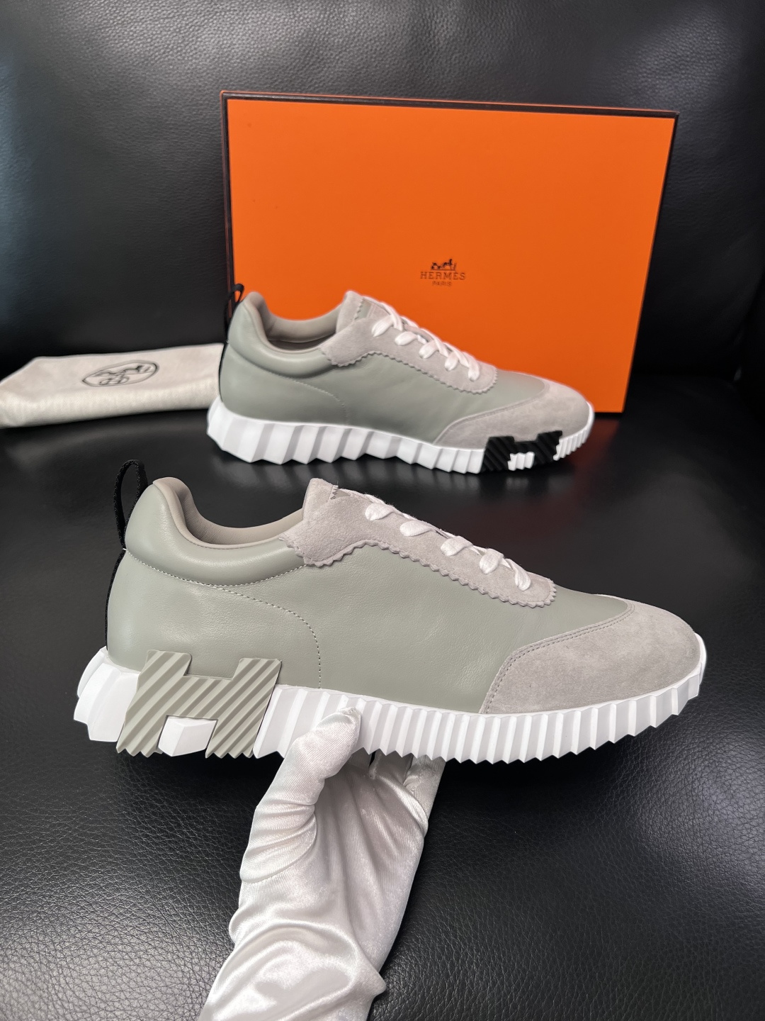 带飞机盒  Hermes  高品质  顶级工艺品  爱马仕 专柜同步发售原厂配置，意大利进口原版牛皮面料