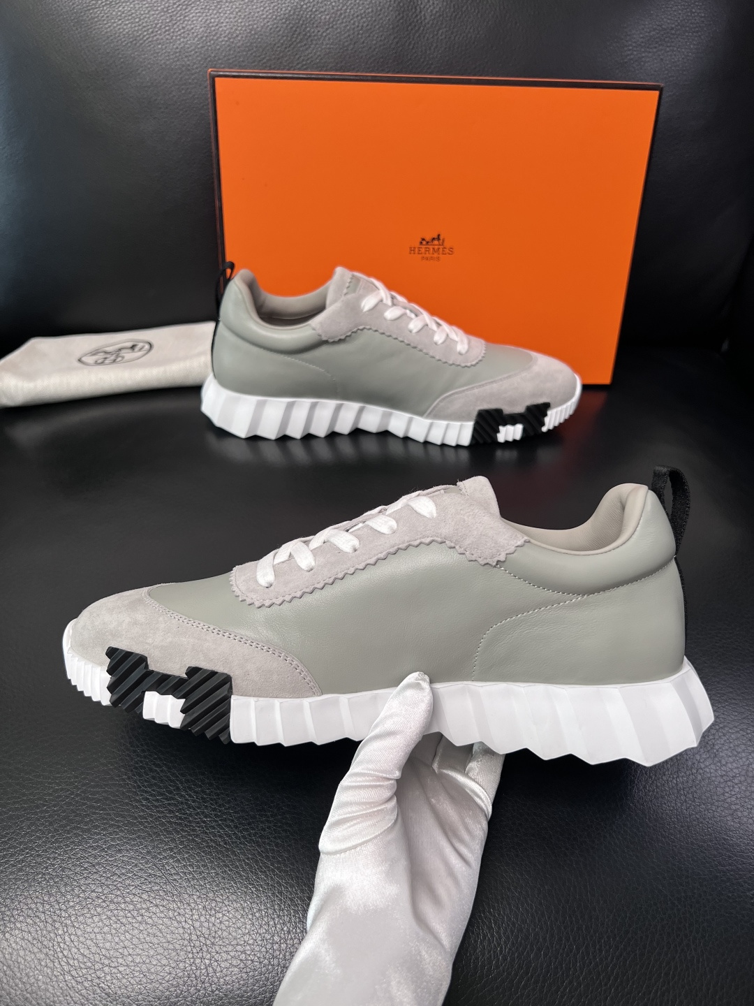 带飞机盒  Hermes  高品质  顶级工艺品  爱马仕 专柜同步发售原厂配置，意大利进口原版牛皮面料