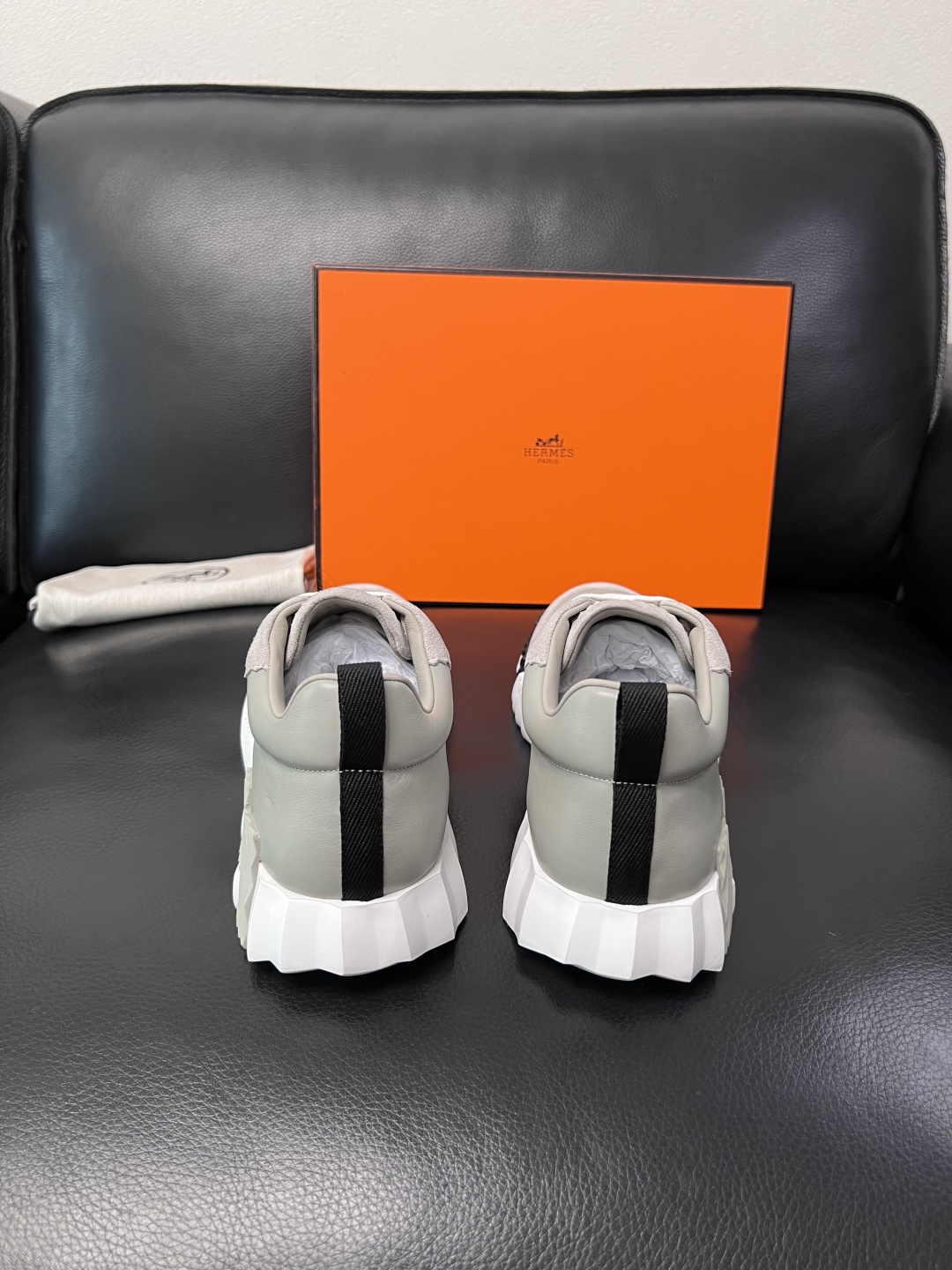 带飞机盒  Hermes  高品质  顶级工艺品  爱马仕 专柜同步发售原厂配置，意大利进口原版牛皮面料