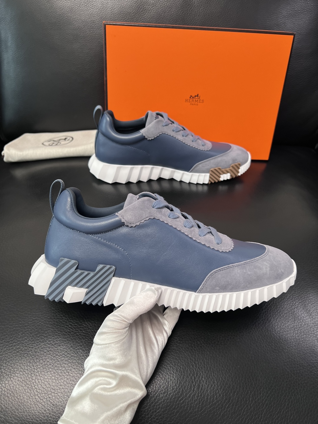 带飞机盒  Hermes  高品质  顶级工艺品  爱马仕 专柜同步发售原厂配置，意大利进口原版牛皮面料