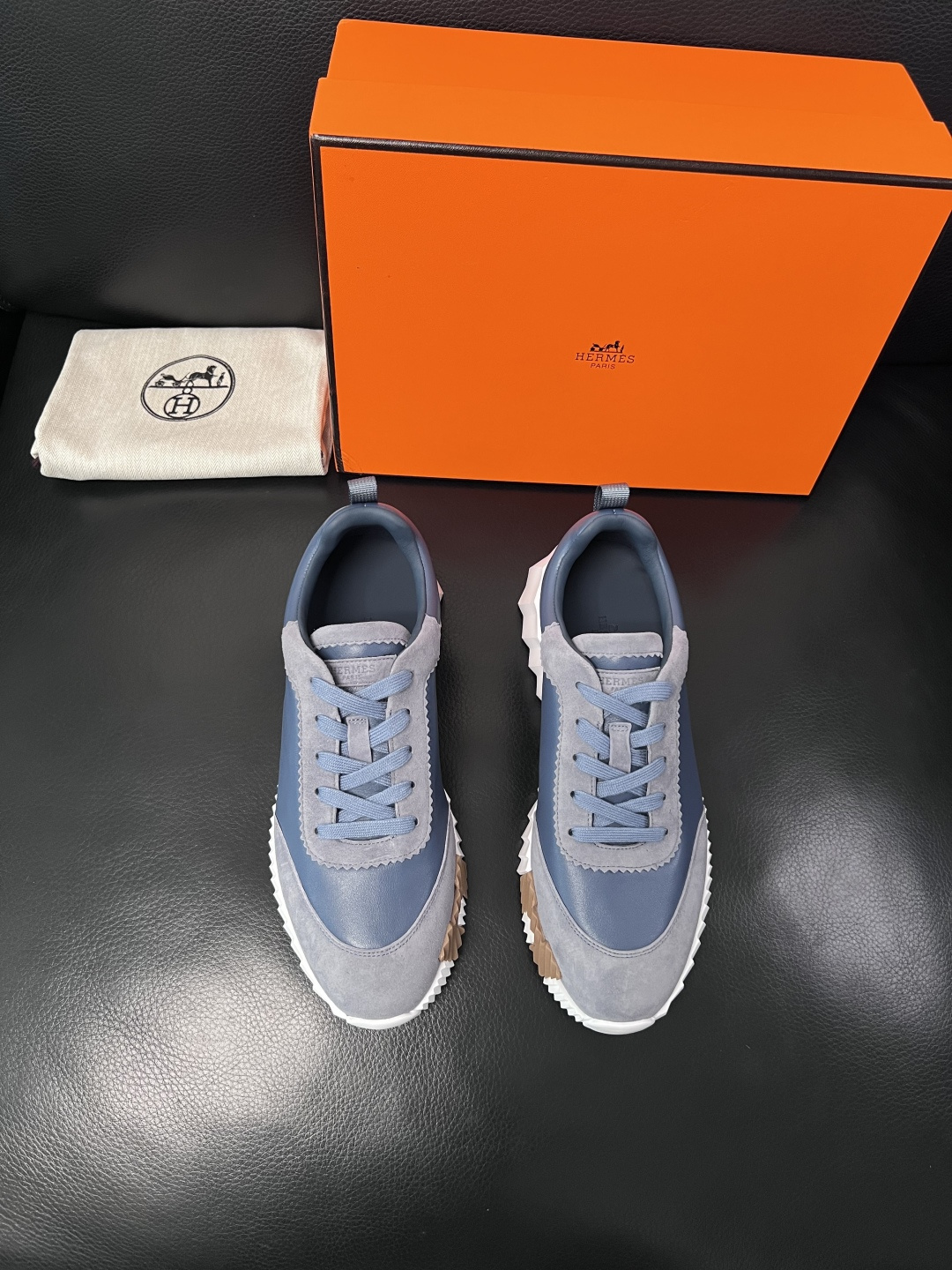 带飞机盒  Hermes  高品质  顶级工艺品  爱马仕 专柜同步发售原厂配置，意大利进口原版牛皮面料