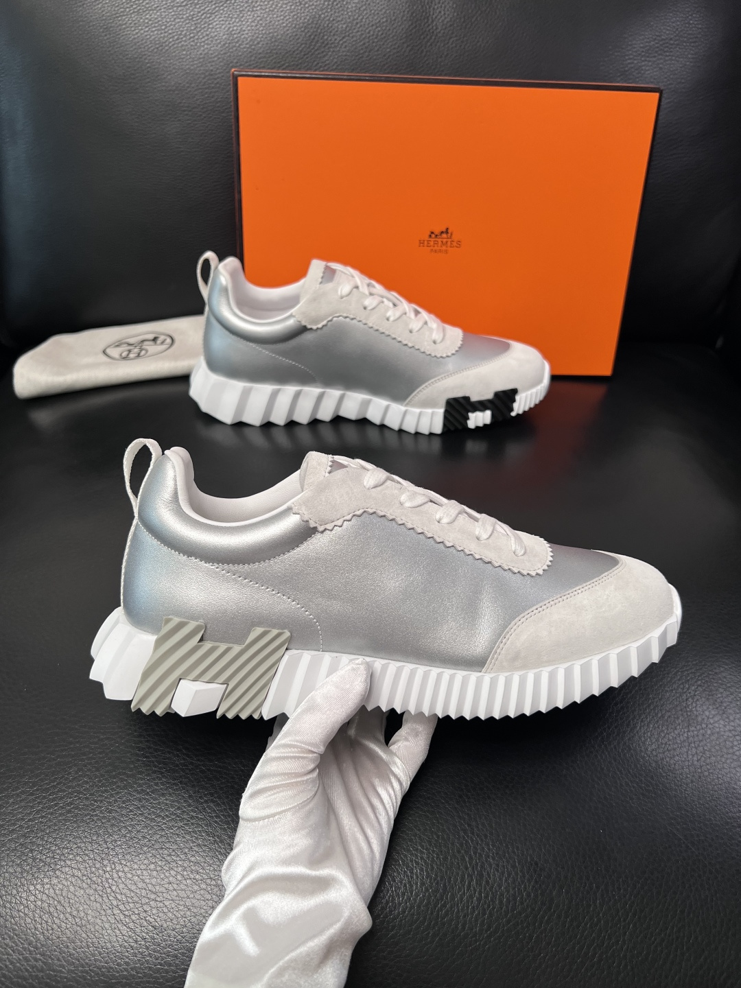 带飞机盒  Hermes  高品质  顶级工艺品  爱马仕 专柜同步发售原厂配置，意大利进口原版牛皮面料