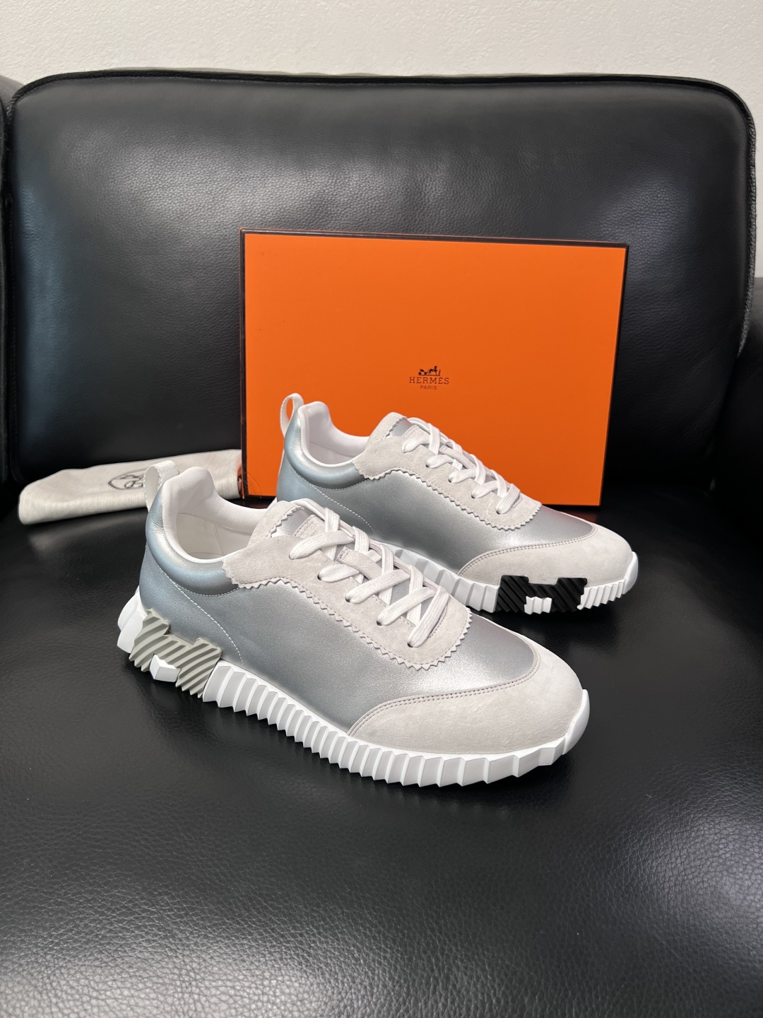 带飞机盒  Hermes  高品质  顶级工艺品  爱马仕 专柜同步发售原厂配置，意大利进口原版牛皮面料