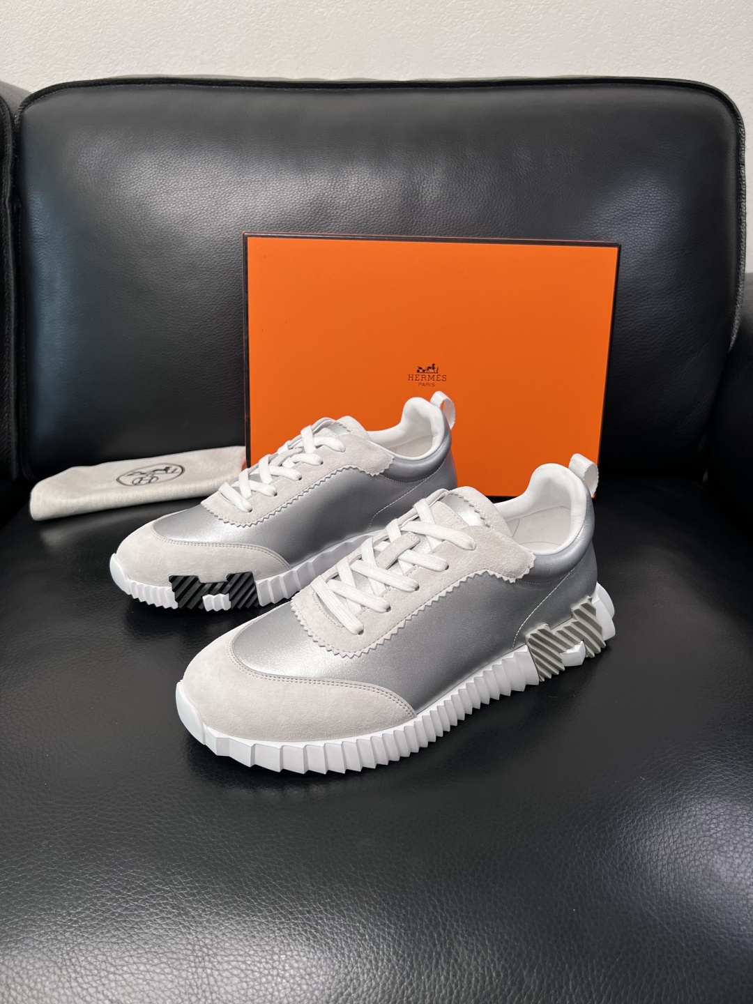 带飞机盒  Hermes  高品质  顶级工艺品  爱马仕 专柜同步发售原厂配置，意大利进口原版牛皮面料