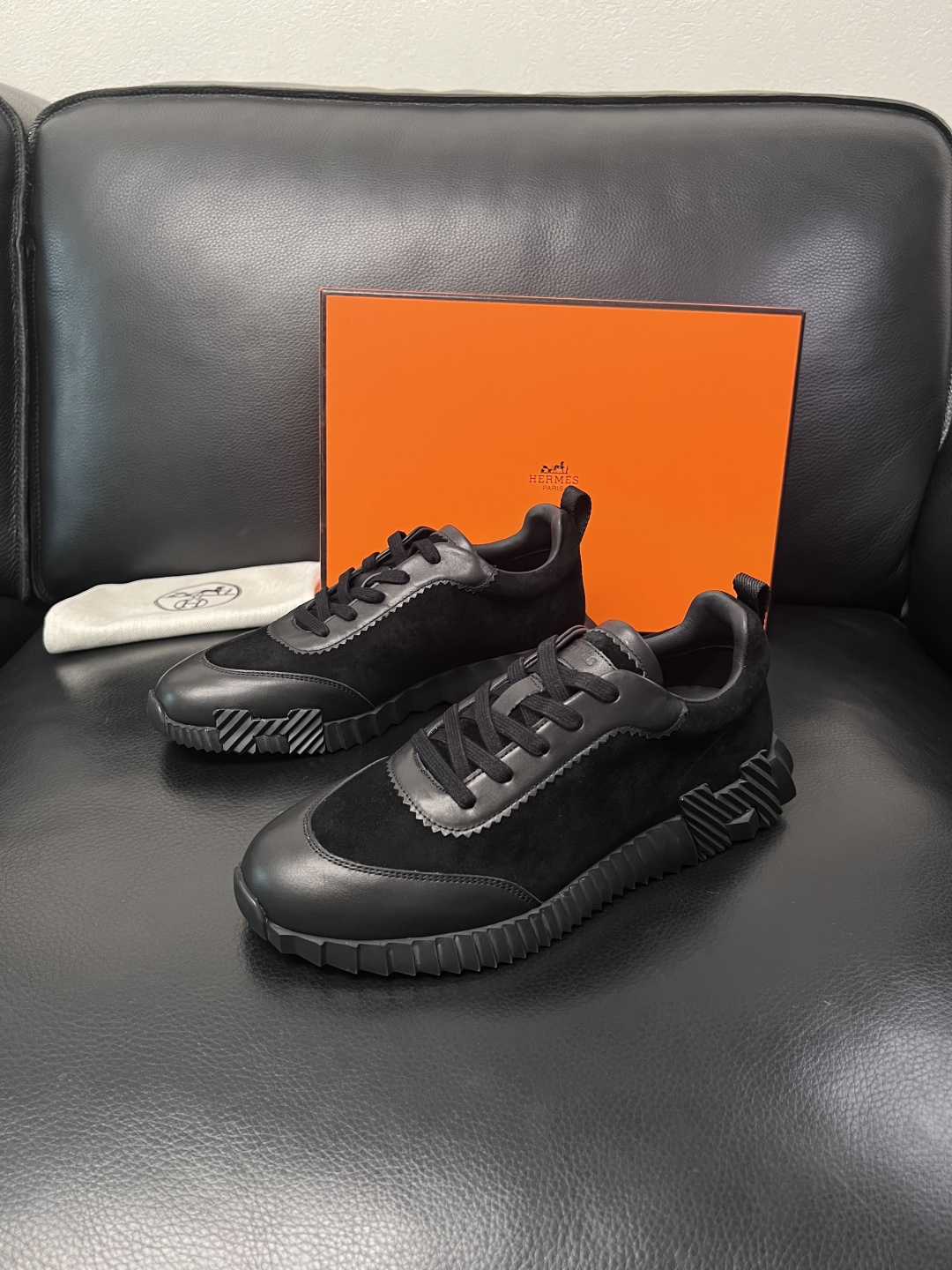 带飞机盒  Hermes  高品质  顶级工艺品  爱马仕 专柜同步发售原厂配置，意大利进口原版牛皮面料