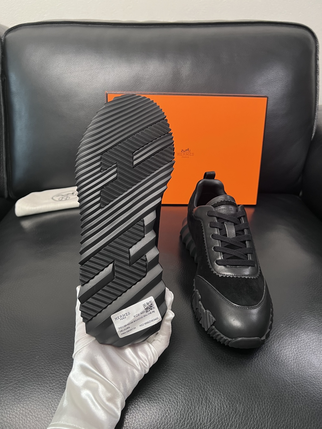 带飞机盒  Hermes  高品质  顶级工艺品  爱马仕 专柜同步发售原厂配置，意大利进口原版牛皮面料