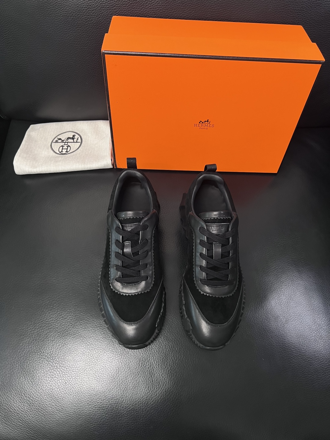 带飞机盒  Hermes  高品质  顶级工艺品  爱马仕 专柜同步发售原厂配置，意大利进口原版牛皮面料