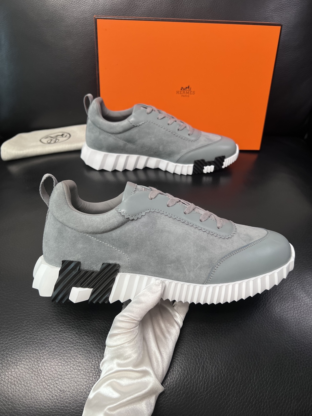 带飞机盒  Hermes  高品质  顶级工艺品  爱马仕 专柜同步发售原厂配置，意大利进口原版牛皮面料