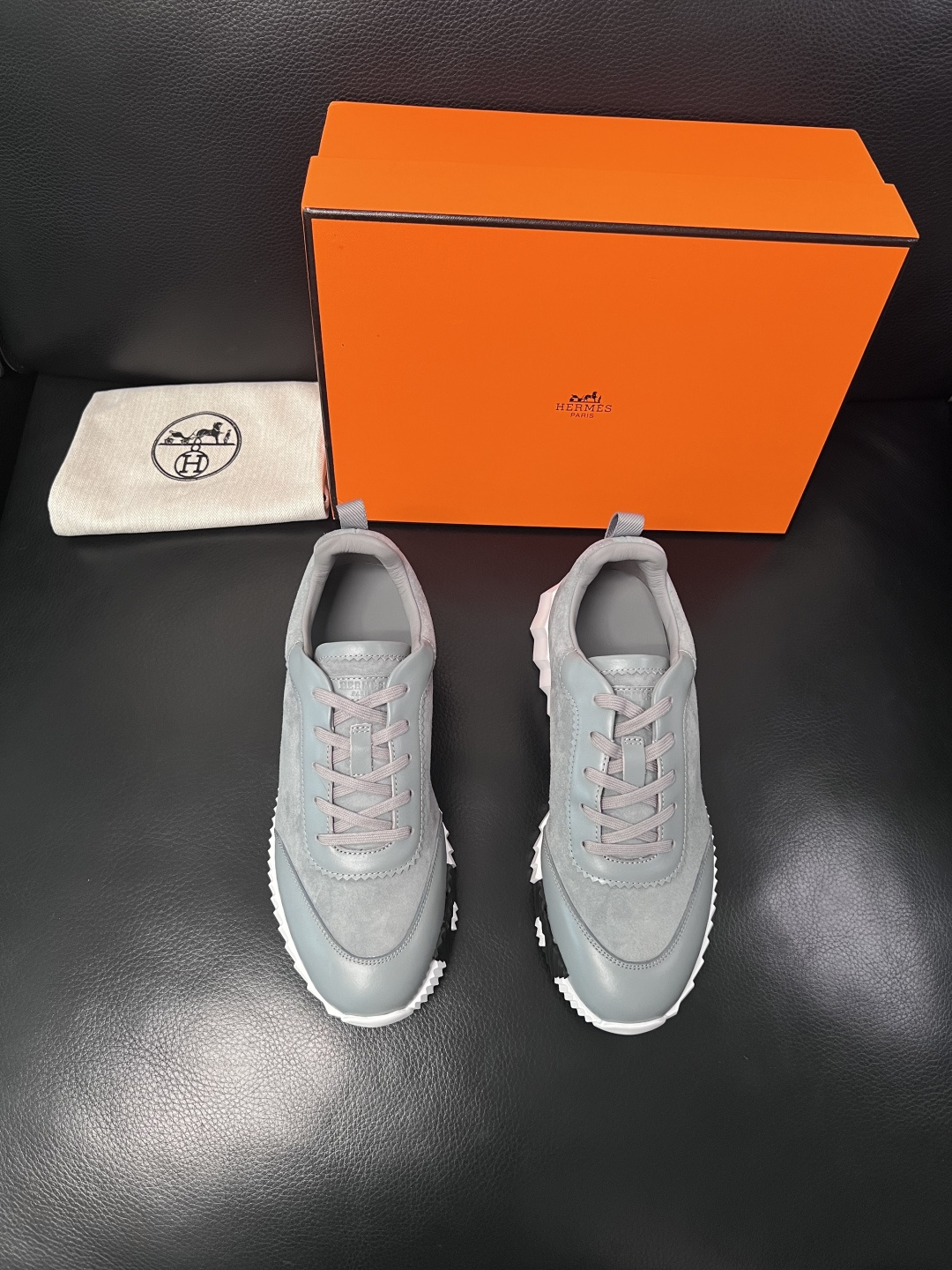 带飞机盒  Hermes  高品质  顶级工艺品  爱马仕 专柜同步发售原厂配置，意大利进口原版牛皮面料