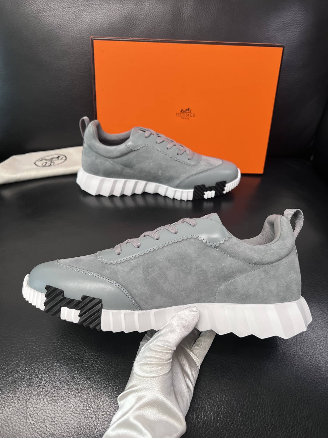带飞机盒  Hermes  高品质  顶级工艺品  爱马仕 专柜同步发售原厂配置，意大利进口原版牛皮面料