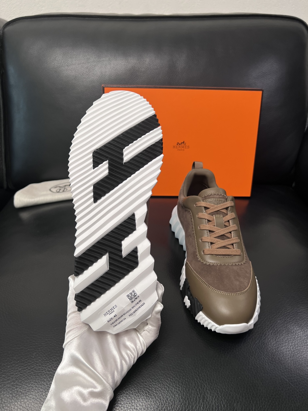 带飞机盒  Hermes  高品质  顶级工艺品  爱马仕 专柜同步发售原厂配置，意大利进口原版牛皮面料