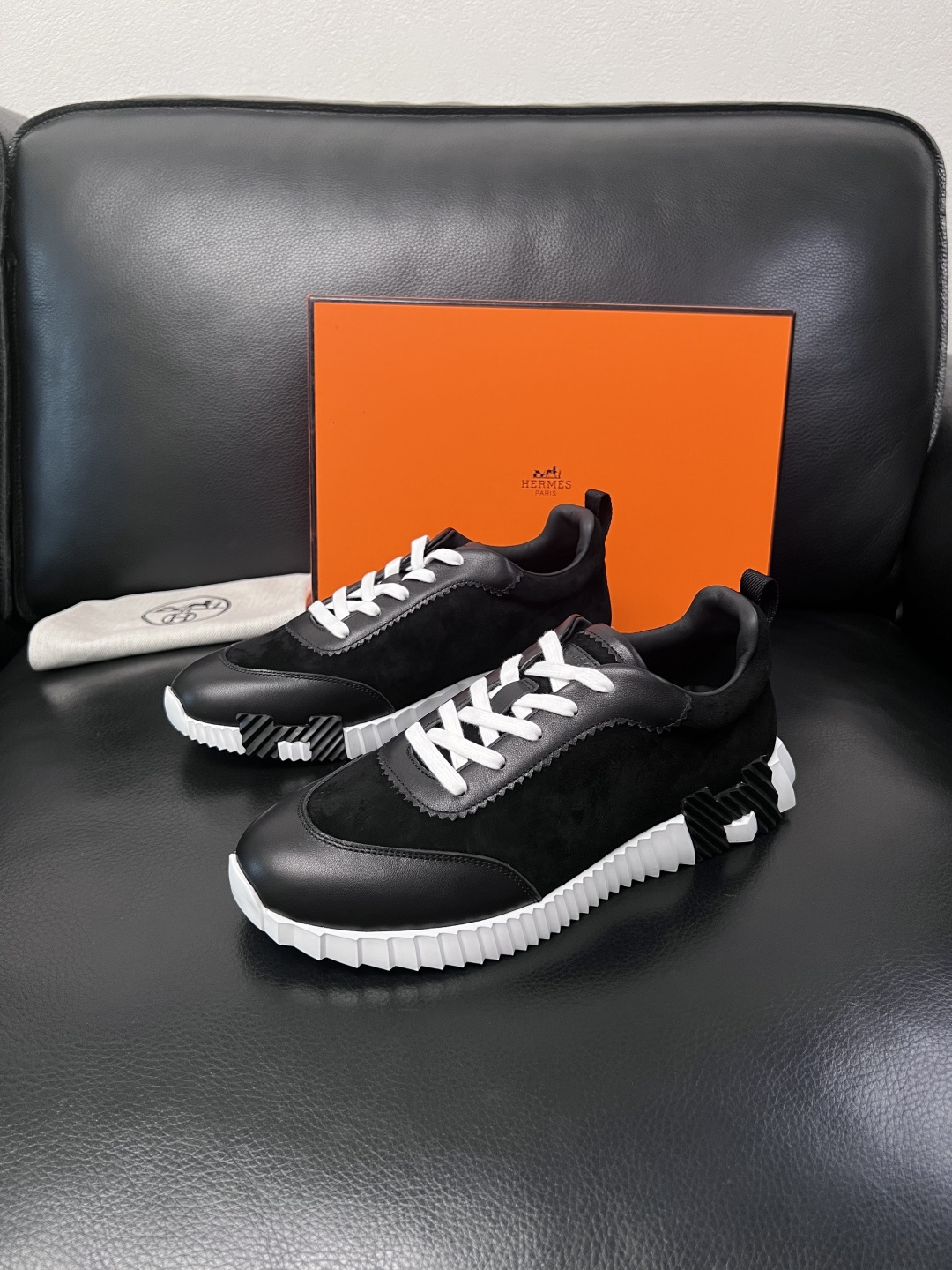 带飞机盒  Hermes  高品质  顶级工艺品  爱马仕 专柜同步发售原厂配置，意大利进口原版牛皮面料