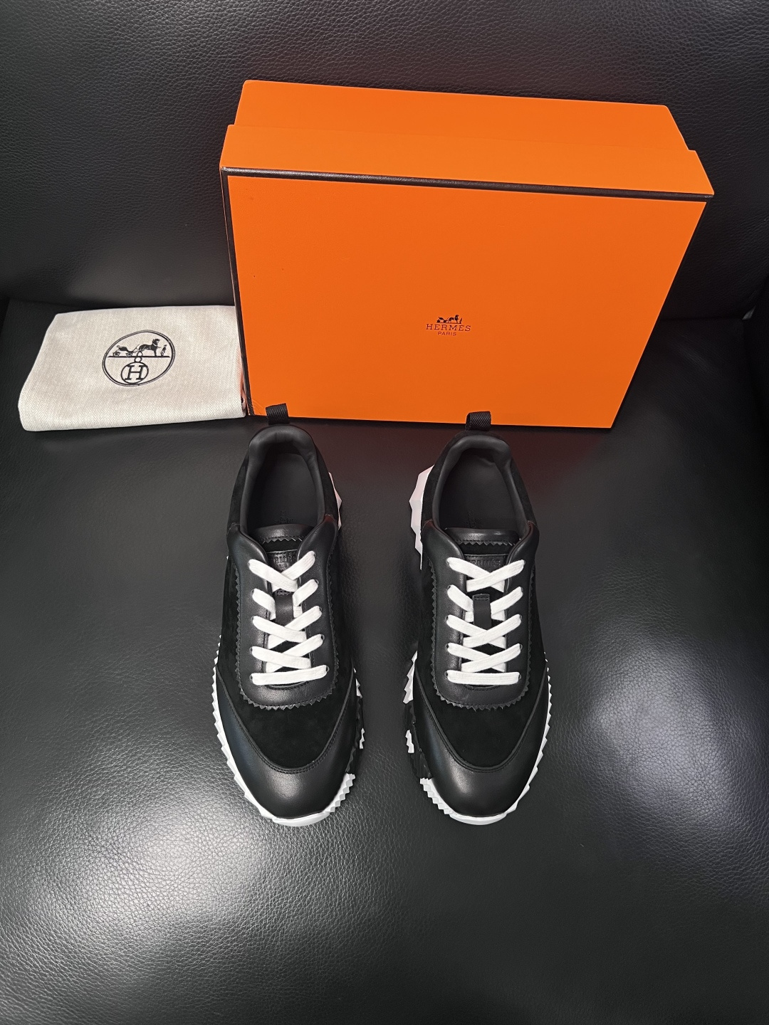 带飞机盒  Hermes  高品质  顶级工艺品  爱马仕 专柜同步发售原厂配置，意大利进口原版牛皮面料