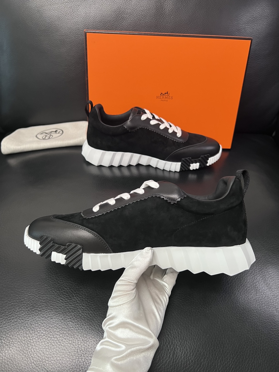 带飞机盒  Hermes  高品质  顶级工艺品  爱马仕 专柜同步发售原厂配置，意大利进口原版牛皮面料
