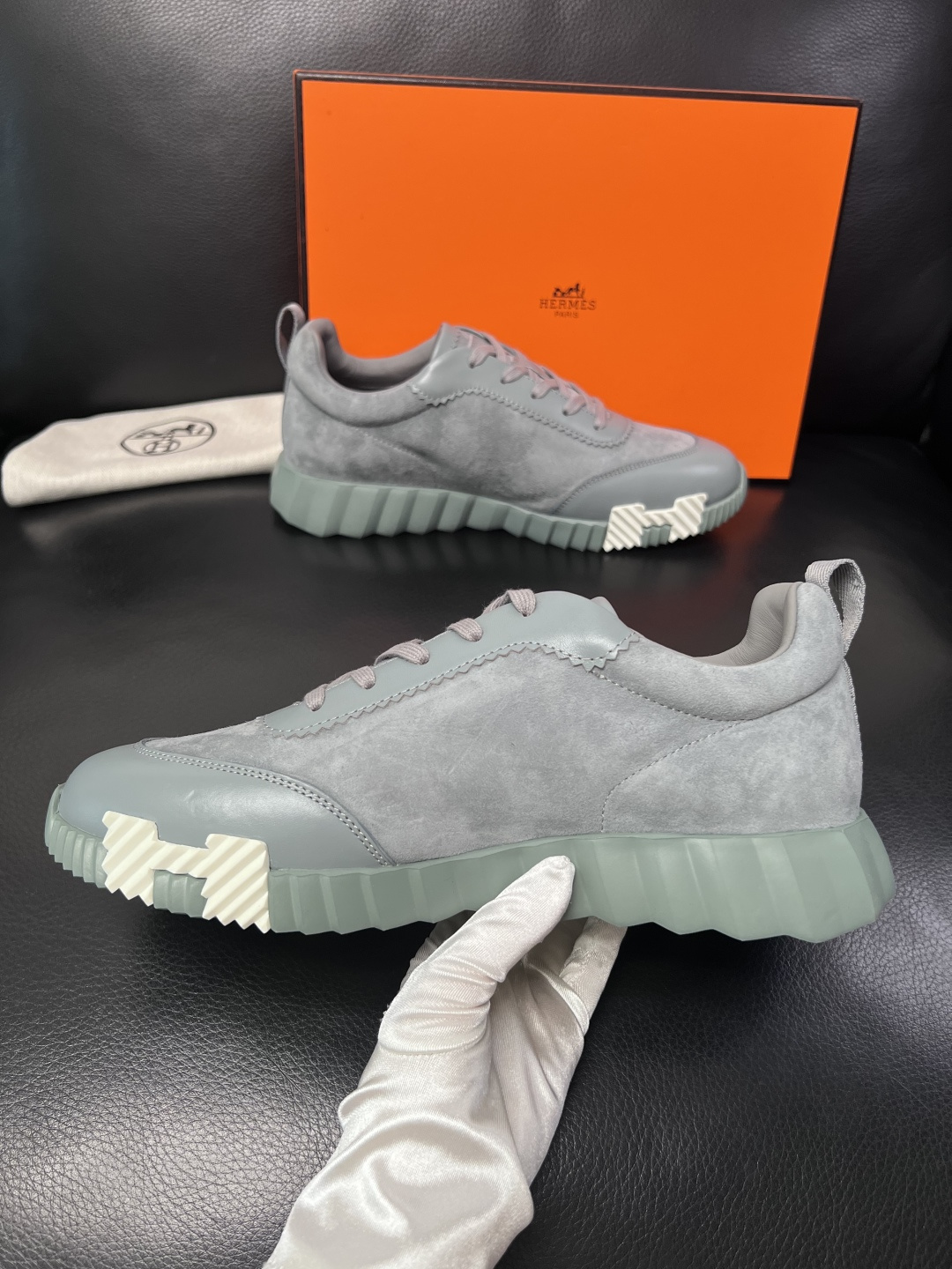 带飞机盒  Hermes  高品质  顶级工艺品  爱马仕 专柜同步发售原厂配置，意大利进口原版牛皮面料