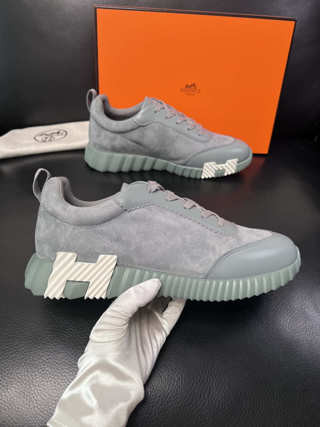 带飞机盒  Hermes  高品质  顶级工艺品  爱马仕 专柜同步发售原厂配置，意大利进口原版牛皮面料