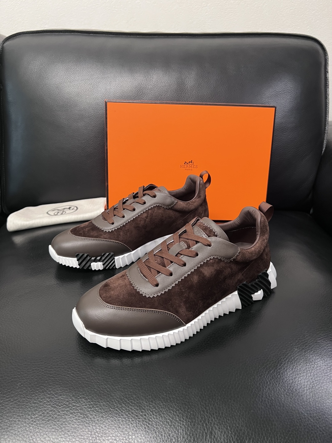 带飞机盒  Hermes  高品质  顶级工艺品  爱马仕 专柜同步发售原厂配置，意大利进口原版牛皮面料