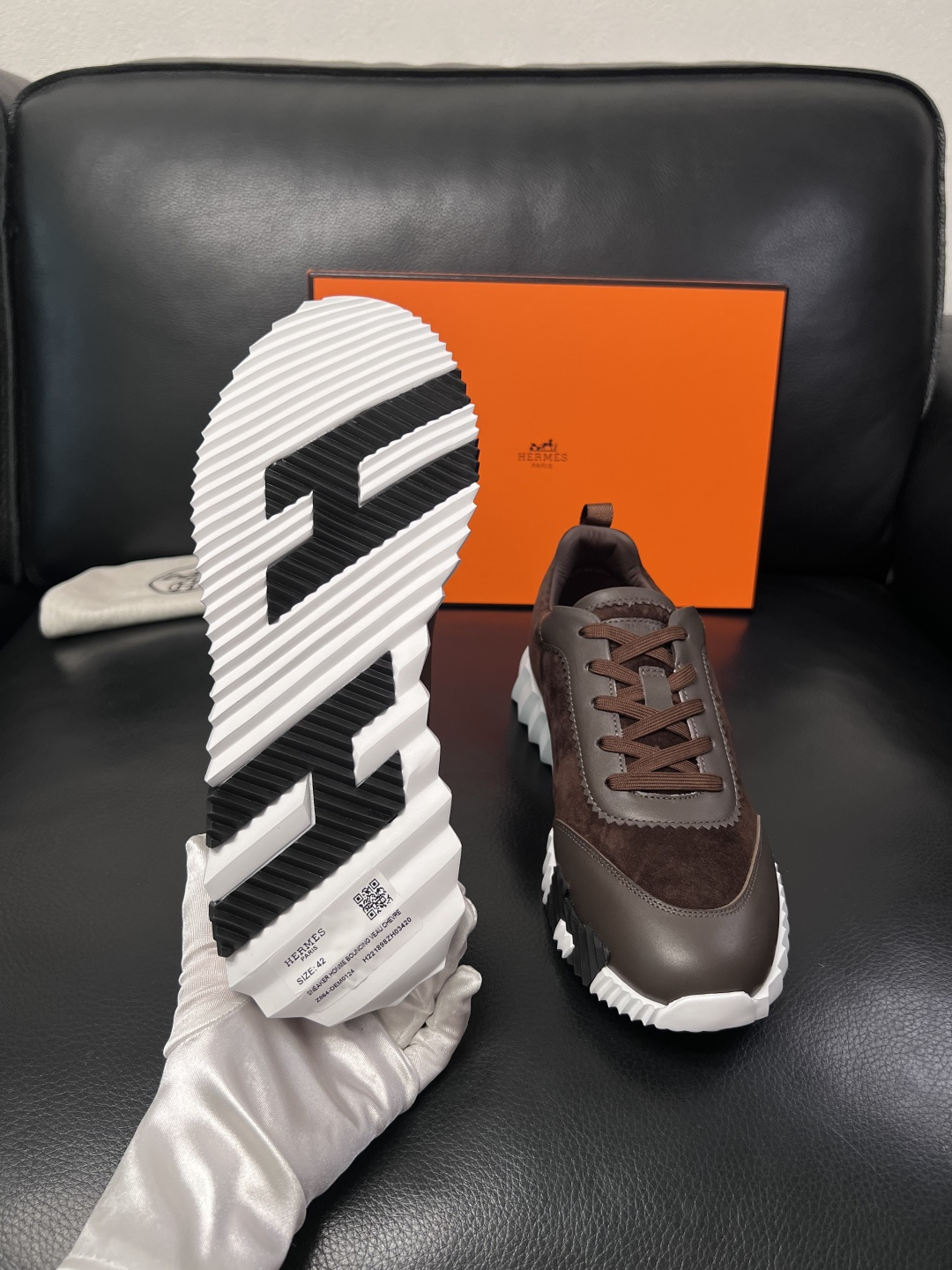 带飞机盒  Hermes  高品质  顶级工艺品  爱马仕 专柜同步发售原厂配置，意大利进口原版牛皮面料