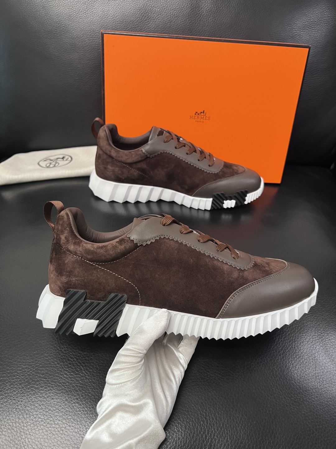 带飞机盒  Hermes  高品质  顶级工艺品  爱马仕 专柜同步发售原厂配置，意大利进口原版牛皮面料