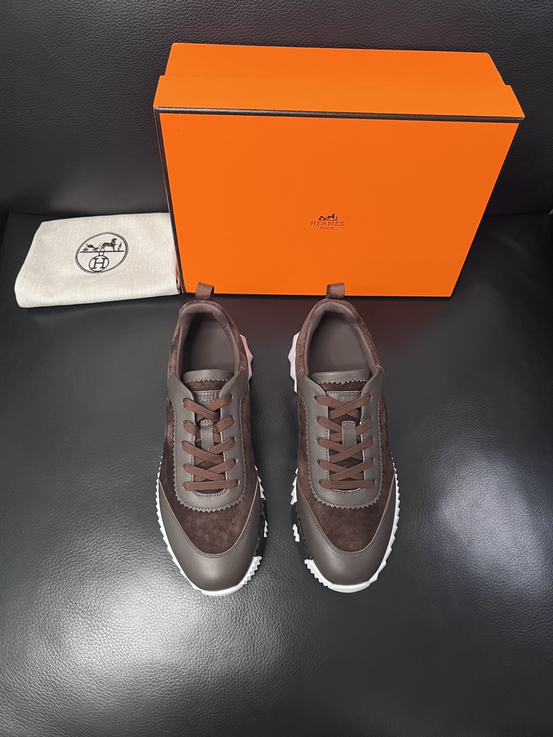 带飞机盒  Hermes  高品质  顶级工艺品  爱马仕 专柜同步发售原厂配置，意大利进口原版牛皮面料