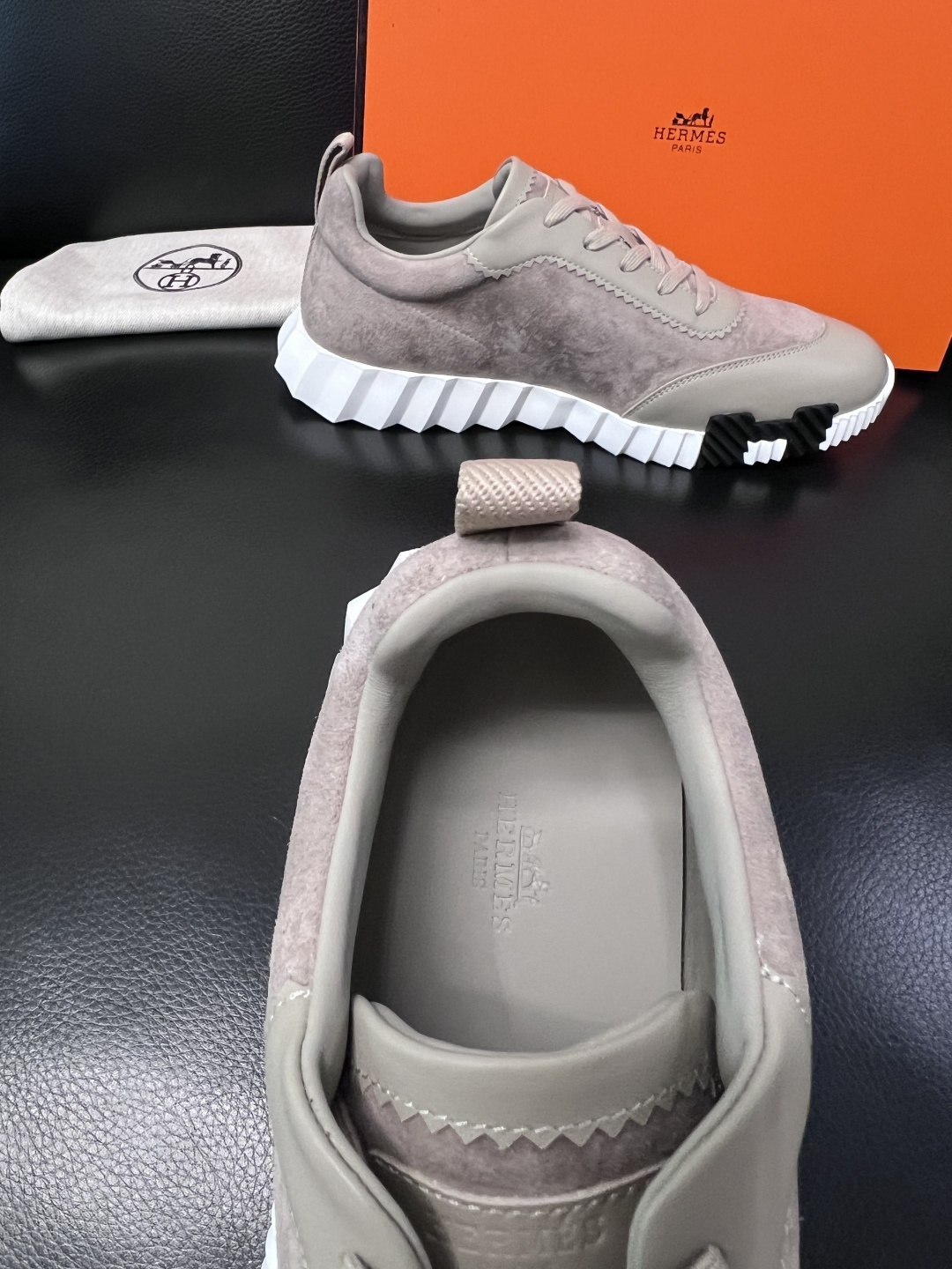 带飞机盒  Hermes  高品质  顶级工艺品  爱马仕 专柜同步发售原厂配置，意大利进口原版牛皮面料