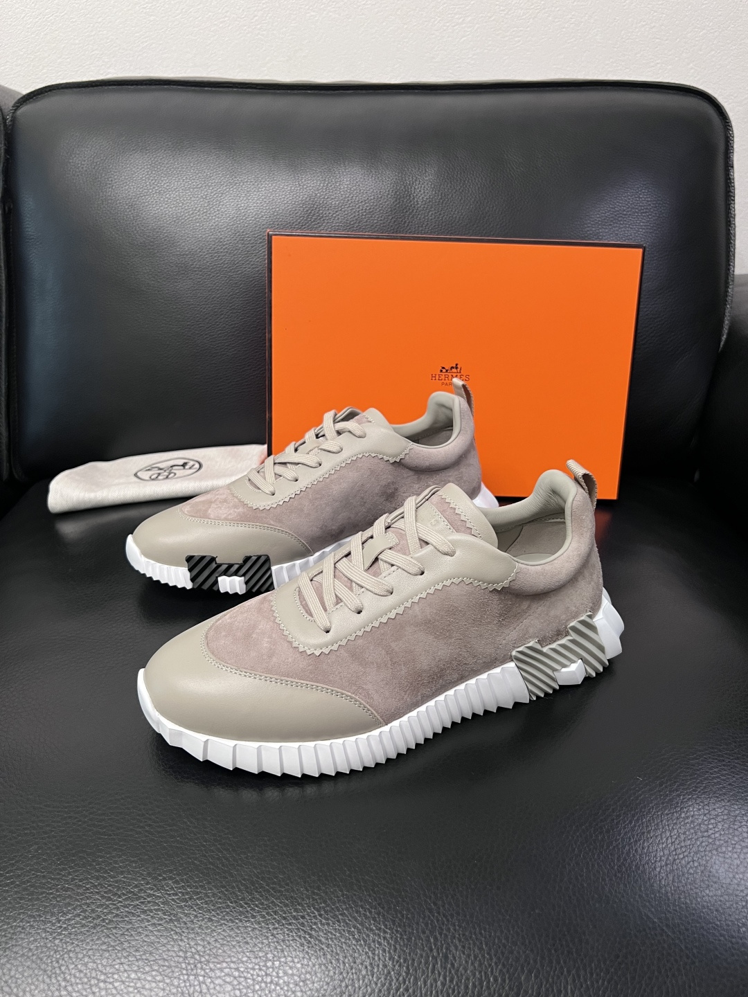 带飞机盒  Hermes  高品质  顶级工艺品  爱马仕 专柜同步发售原厂配置，意大利进口原版牛皮面料