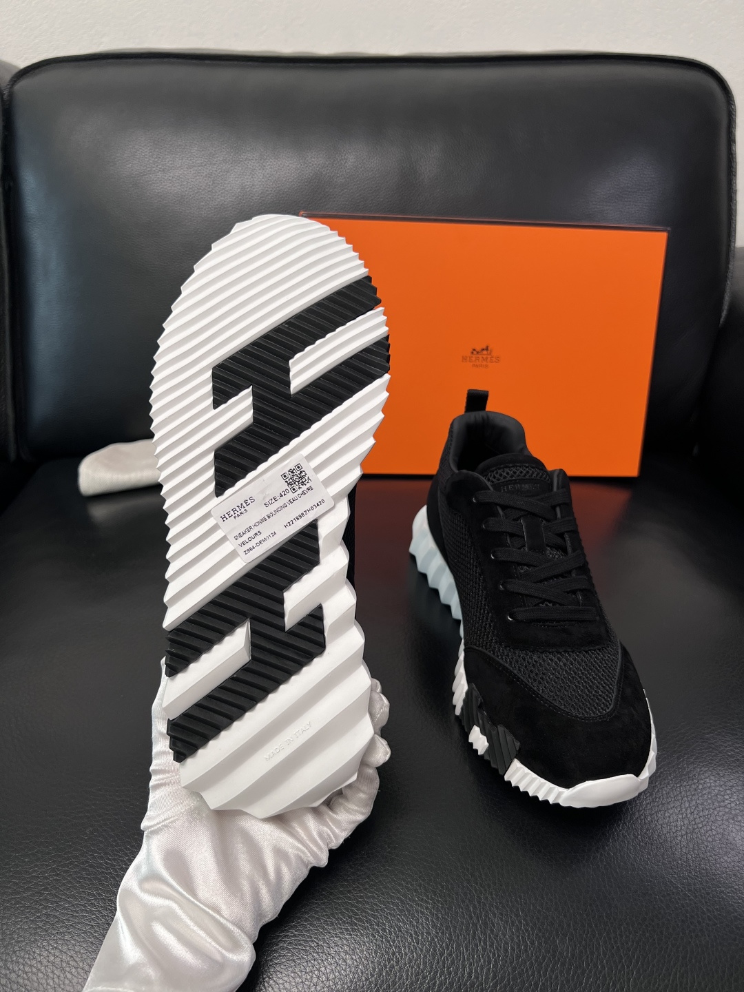 带飞机盒  Hermes  高品质  顶级工艺品  爱马仕 专柜同步发售原厂配置，意大利进口原版牛皮面料