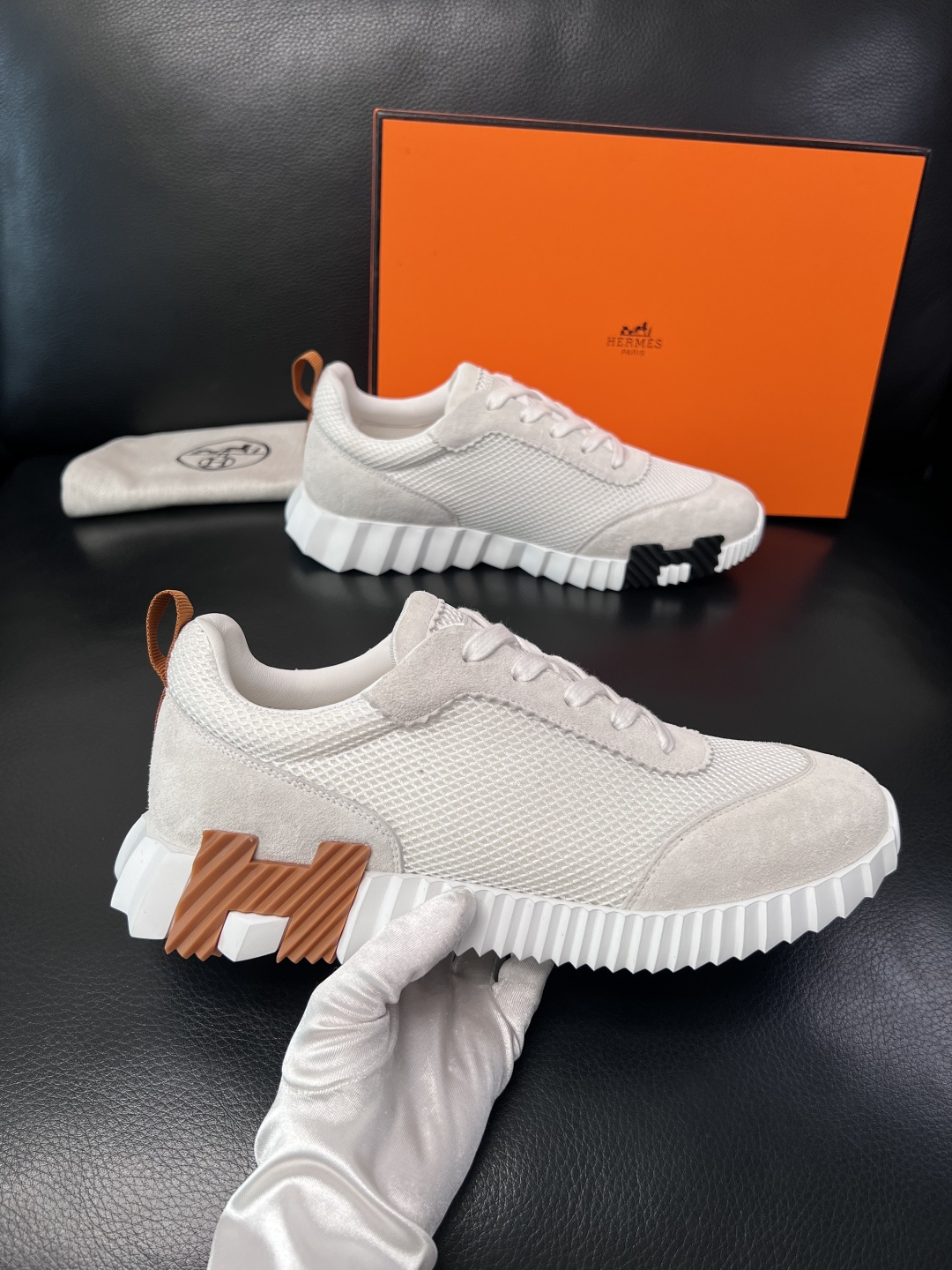带飞机盒  Hermes  高品质  顶级工艺品  爱马仕 专柜同步发售原厂配置，意大利进口原版牛皮面料