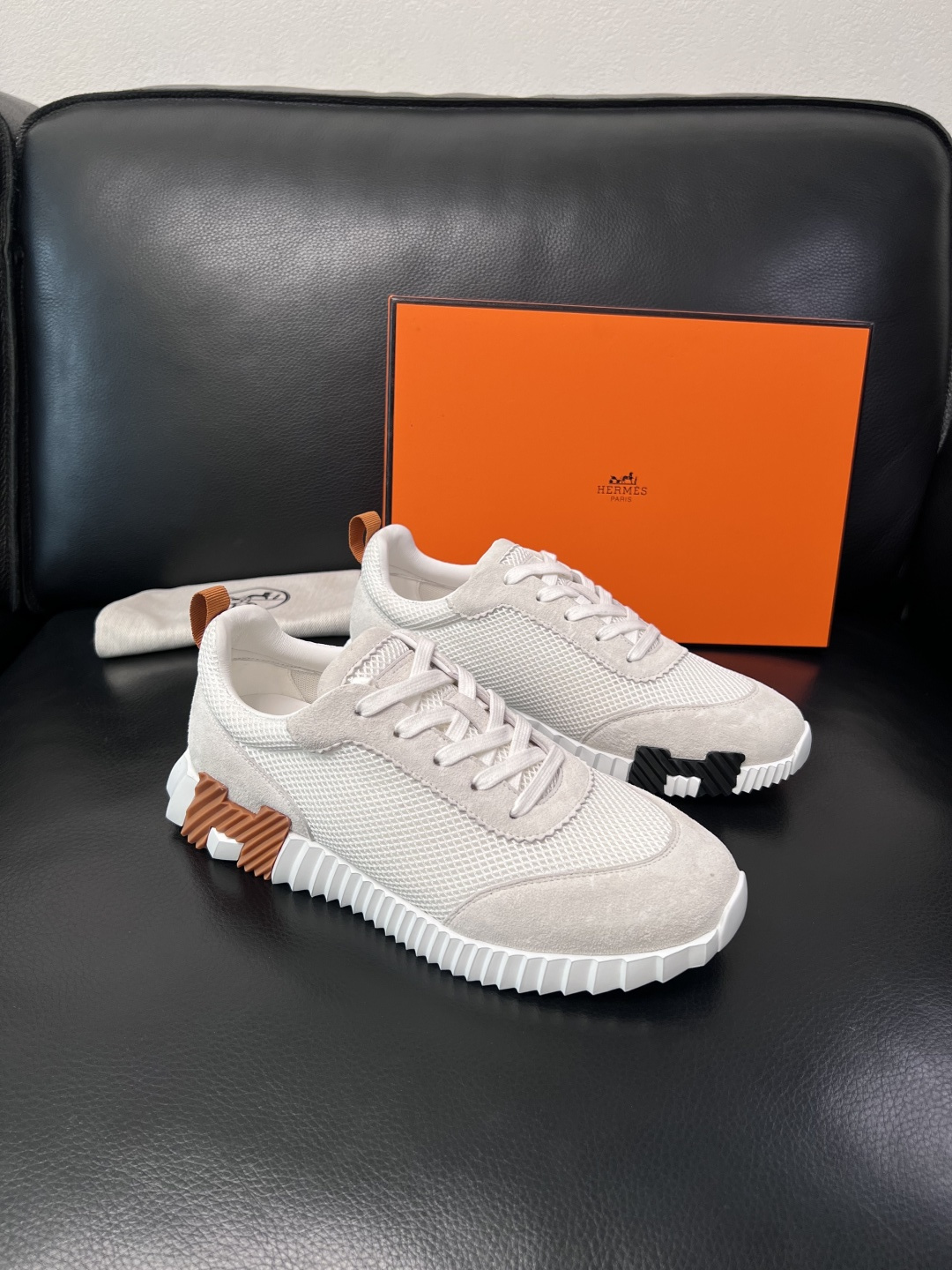 带飞机盒  Hermes  高品质  顶级工艺品  爱马仕 专柜同步发售原厂配置，意大利进口原版牛皮面料
