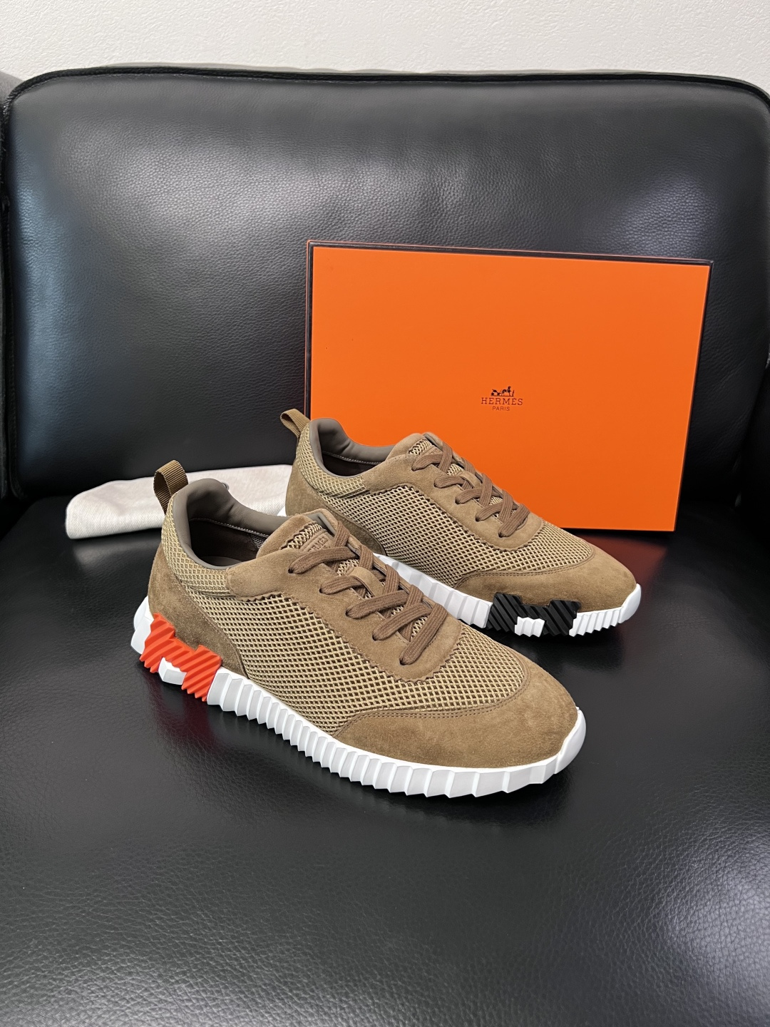带飞机盒  Hermes  高品质  顶级工艺品  爱马仕 专柜同步发售原厂配置，意大利进口原版牛皮面料