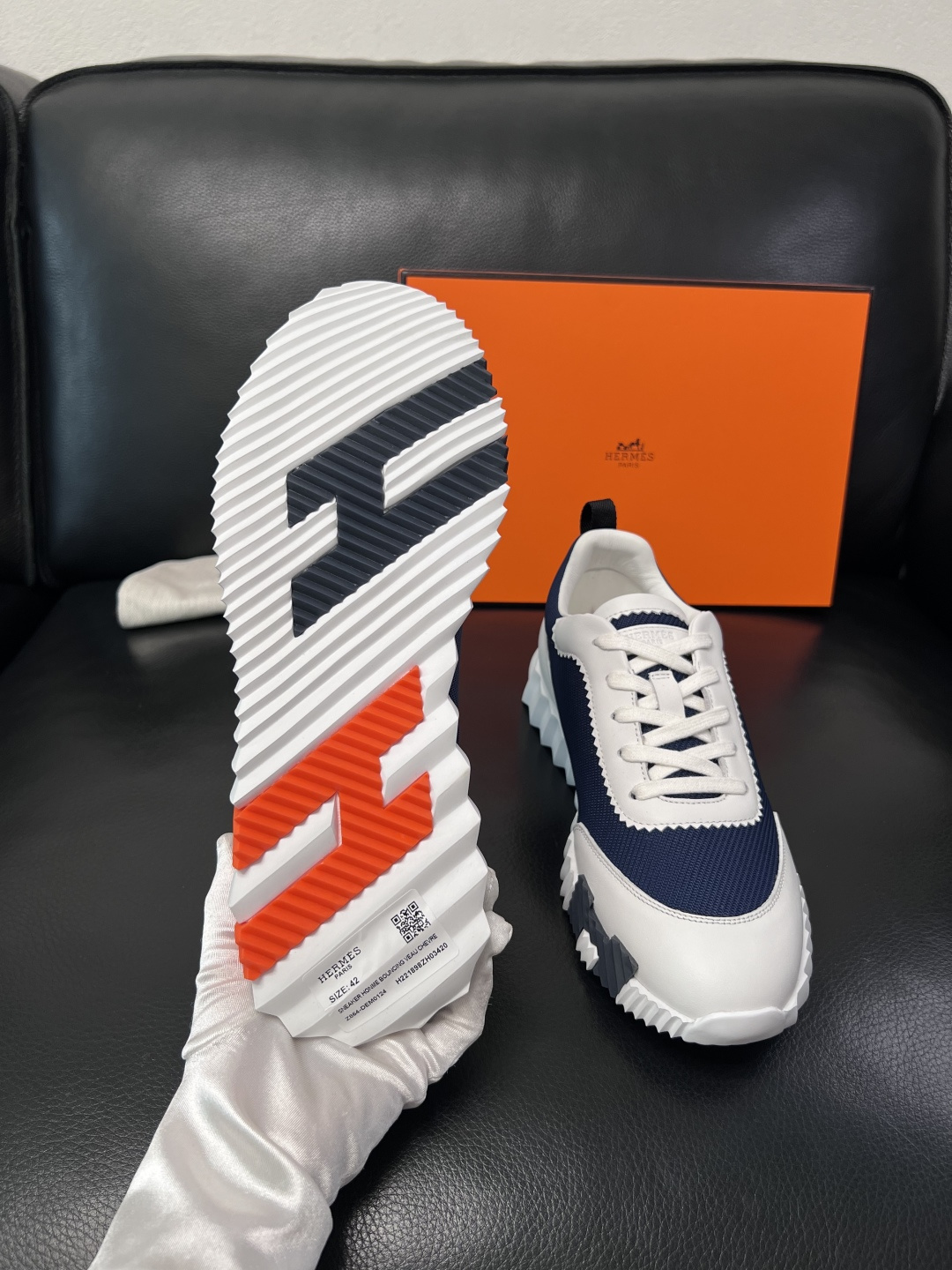 带飞机盒  Hermes  高品质  顶级工艺品  爱马仕 专柜同步发售原厂配置，意大利进口原版牛皮面料