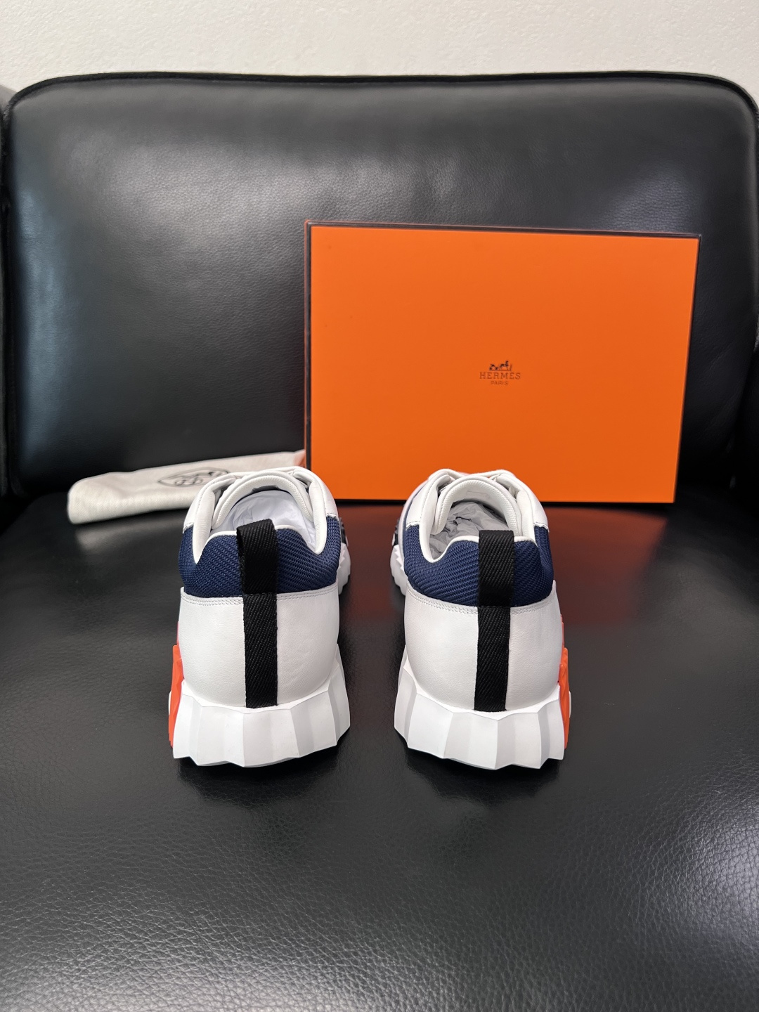 带飞机盒  Hermes  高品质  顶级工艺品  爱马仕 专柜同步发售原厂配置，意大利进口原版牛皮面料