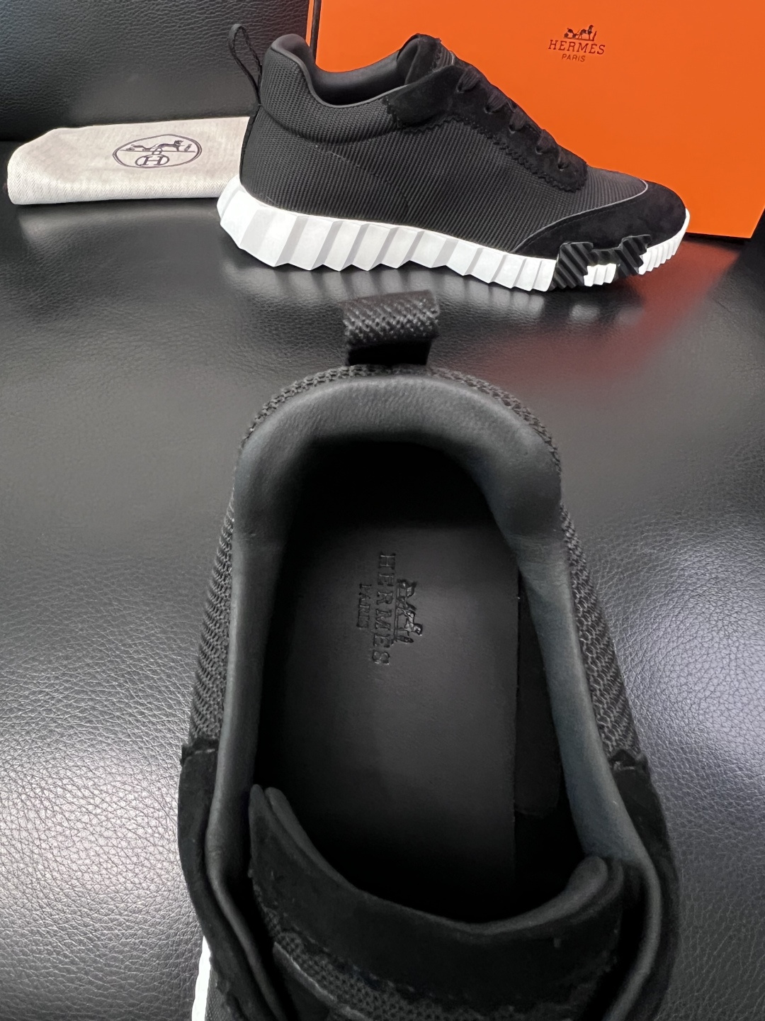 带飞机盒  Hermes  高品质  顶级工艺品  爱马仕 专柜同步发售原厂配置，意大利进口原版牛皮面料