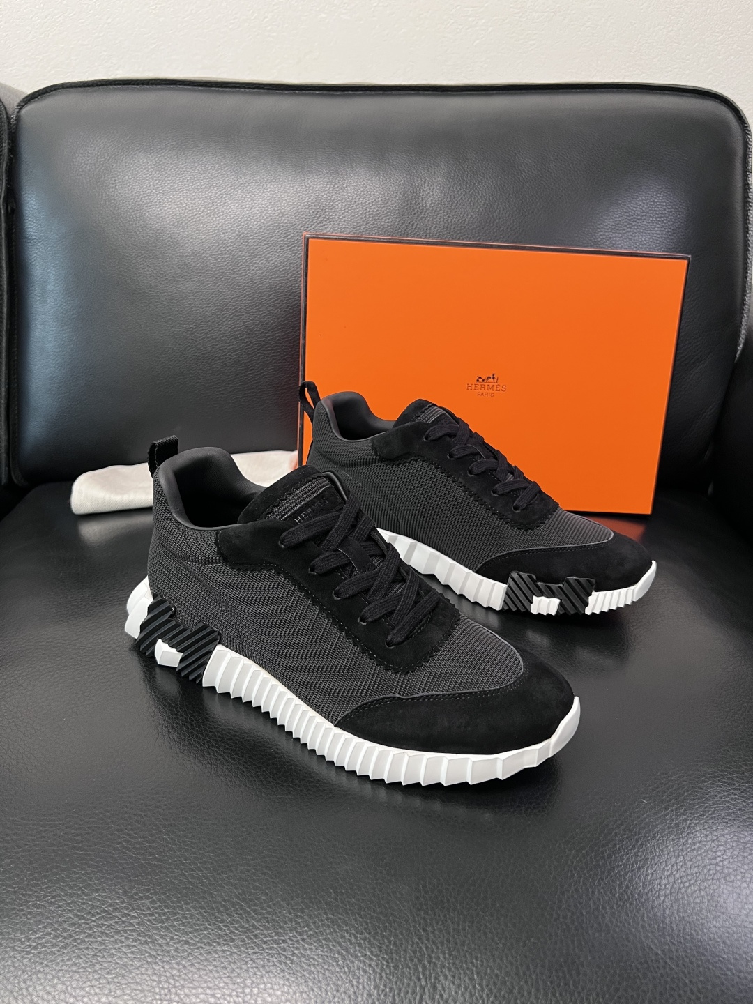 带飞机盒  Hermes  高品质  顶级工艺品  爱马仕 专柜同步发售原厂配置，意大利进口原版牛皮面料