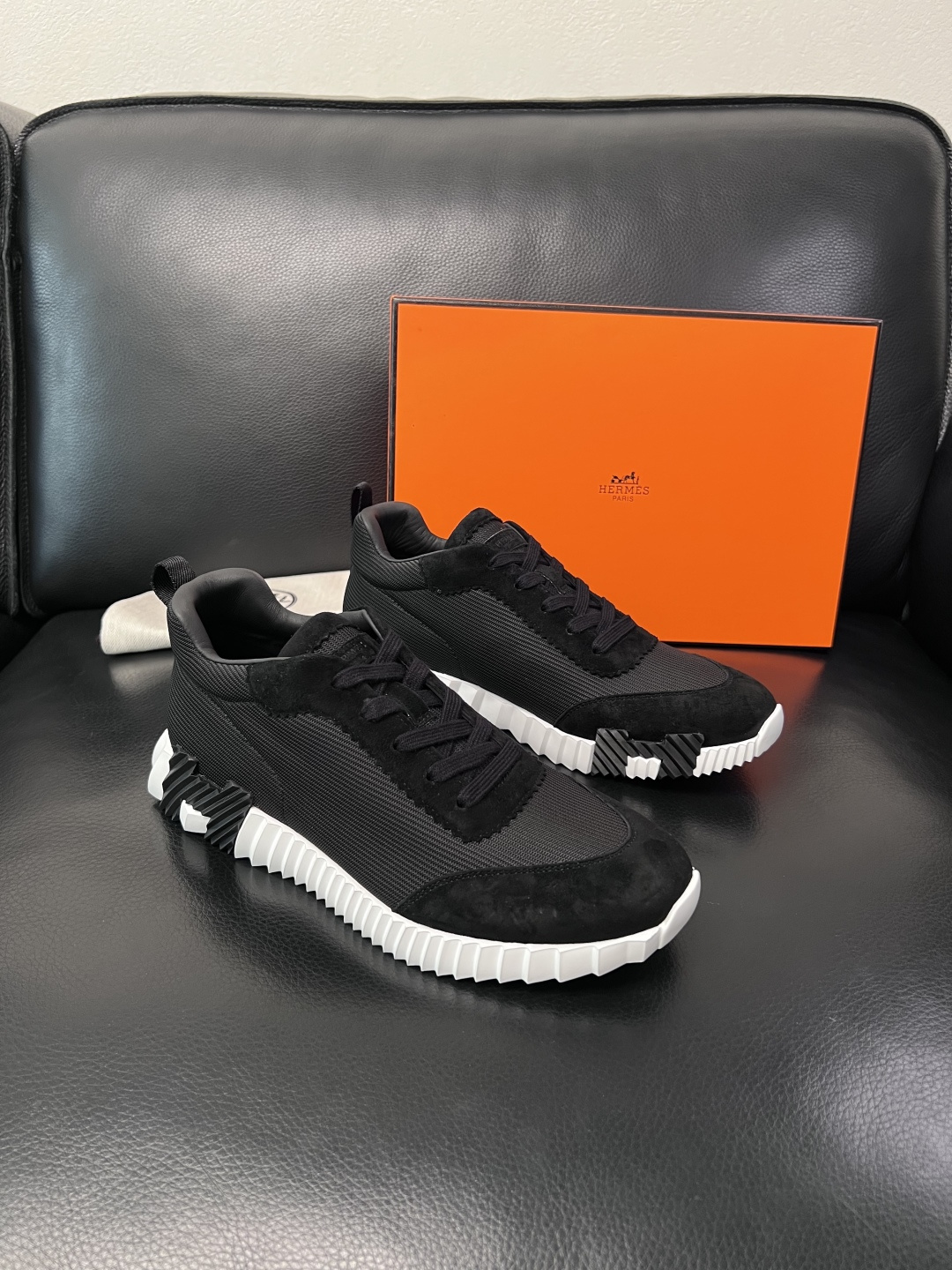带飞机盒  Hermes  高品质  顶级工艺品  爱马仕 专柜同步发售原厂配置，意大利进口原版牛皮面料