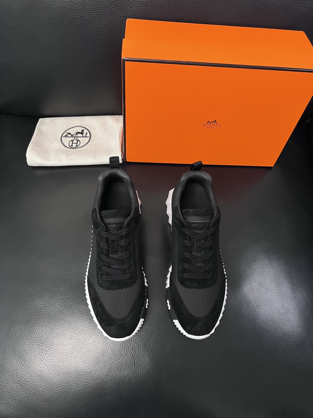 带飞机盒  Hermes  高品质  顶级工艺品  爱马仕 专柜同步发售原厂配置，意大利进口原版牛皮面料