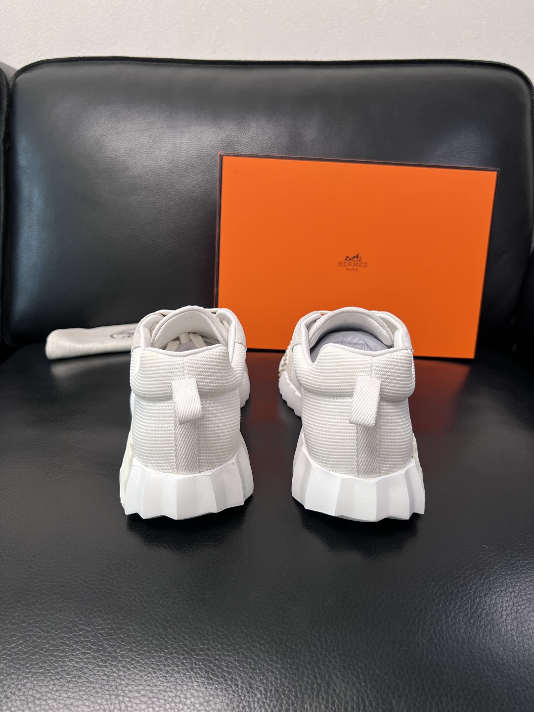 带飞机盒  Hermes  高品质  顶级工艺品  爱马仕 专柜同步发售原厂配置，意大利进口原版牛皮面料