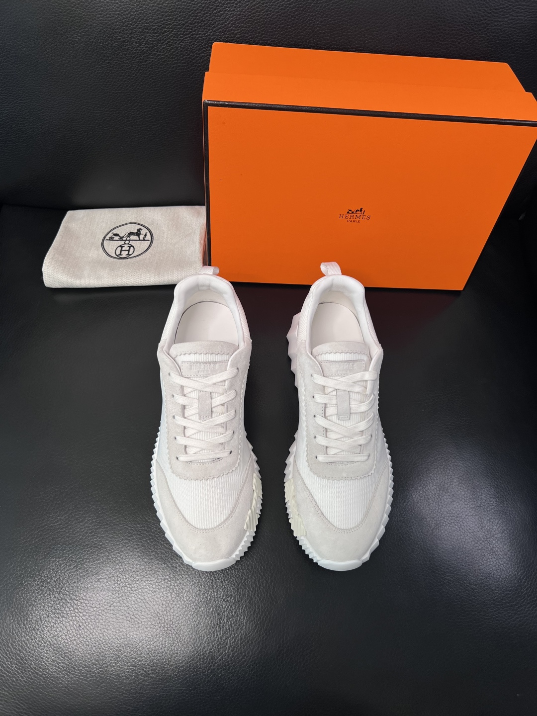 带飞机盒  Hermes  高品质  顶级工艺品  爱马仕 专柜同步发售原厂配置，意大利进口原版牛皮面料