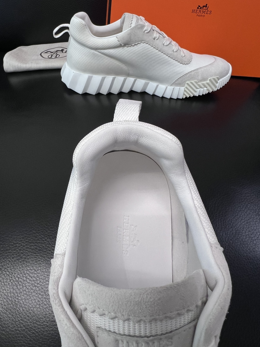 带飞机盒  Hermes  高品质  顶级工艺品  爱马仕 专柜同步发售原厂配置，意大利进口原版牛皮面料