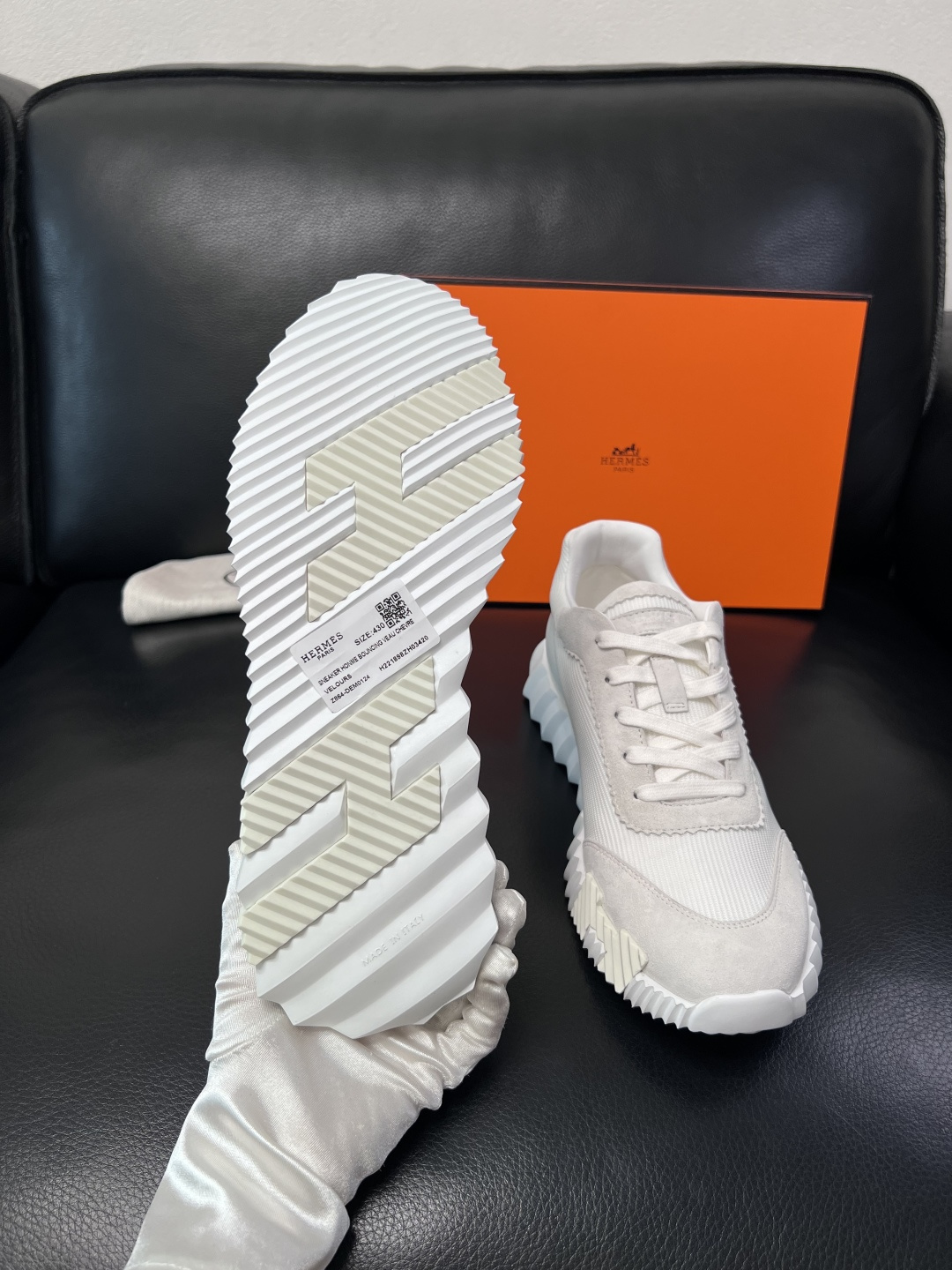 带飞机盒  Hermes  高品质  顶级工艺品  爱马仕 专柜同步发售原厂配置，意大利进口原版牛皮面料