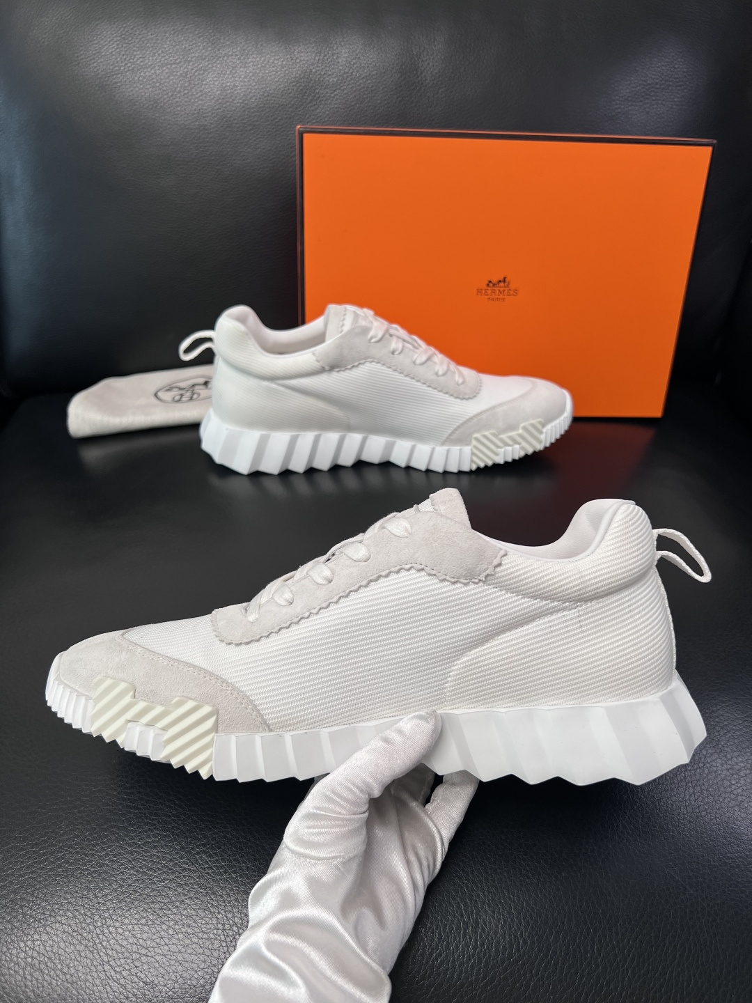 带飞机盒  Hermes  高品质  顶级工艺品  爱马仕 专柜同步发售原厂配置，意大利进口原版牛皮面料
