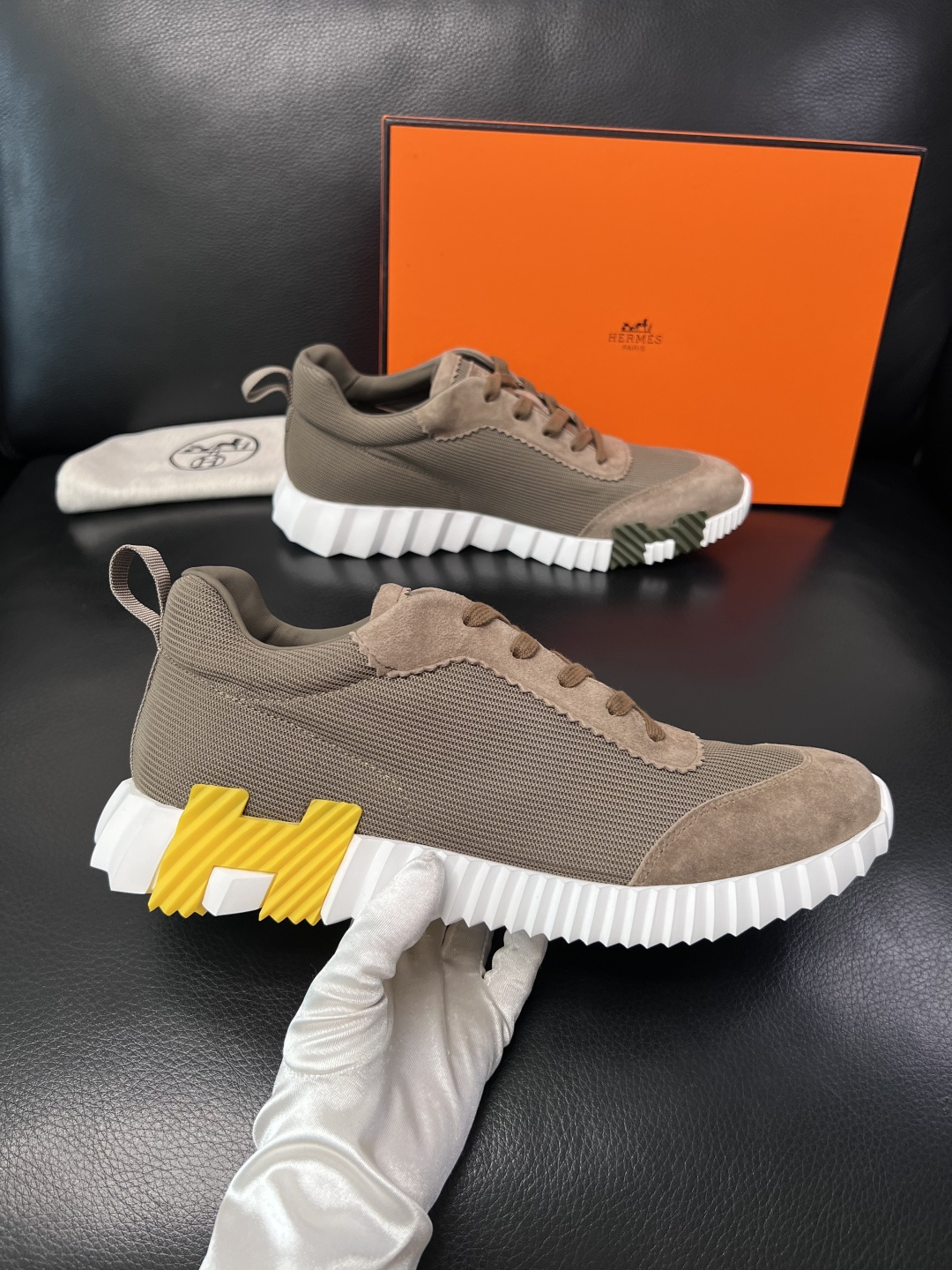 带飞机盒  Hermes  高品质  顶级工艺品  爱马仕 专柜同步发售原厂配置，意大利进口原版牛皮面料