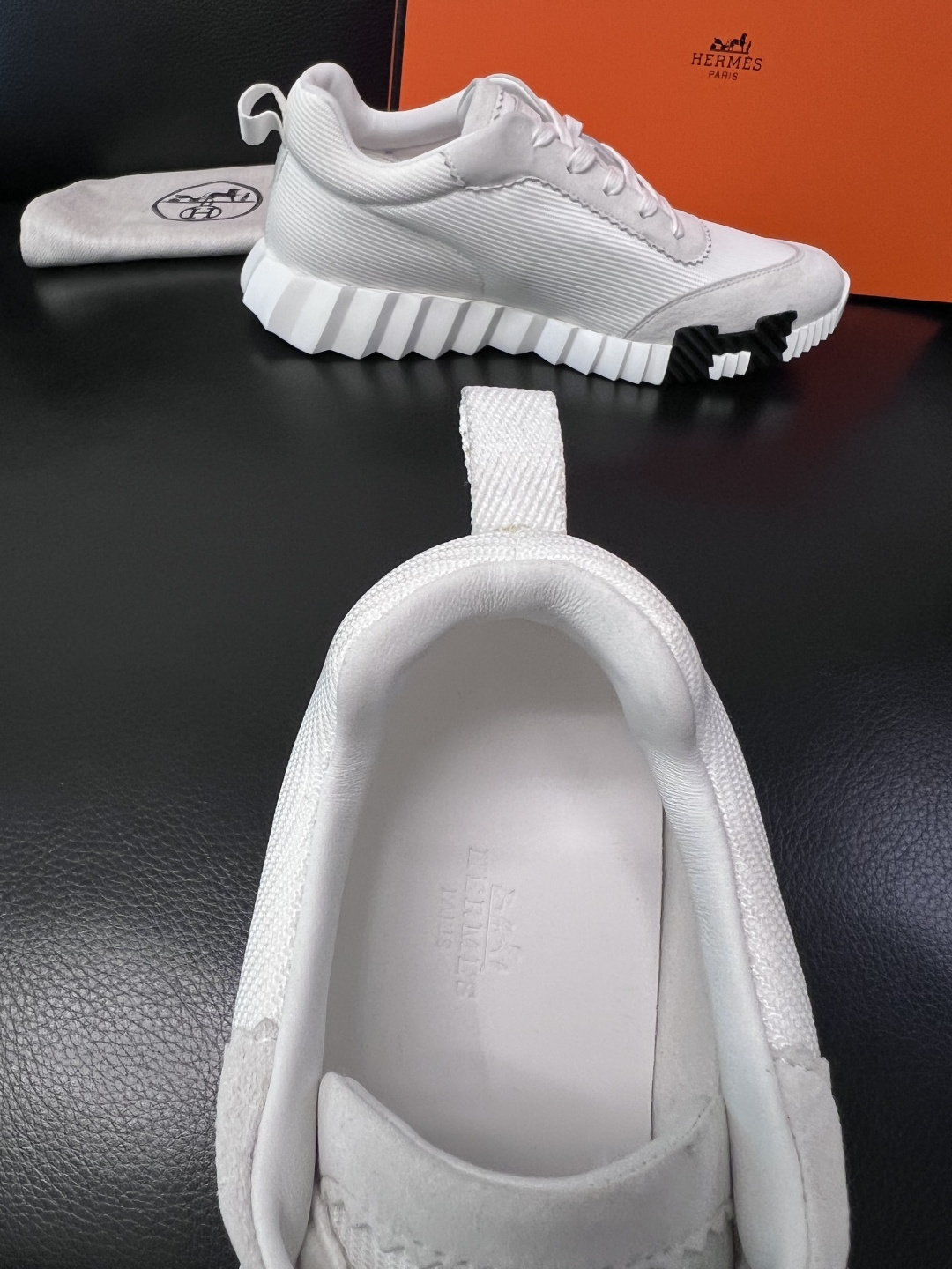 带飞机盒  Hermes  高品质  顶级工艺品  爱马仕 专柜同步发售原厂配置，意大利进口原版牛皮面料