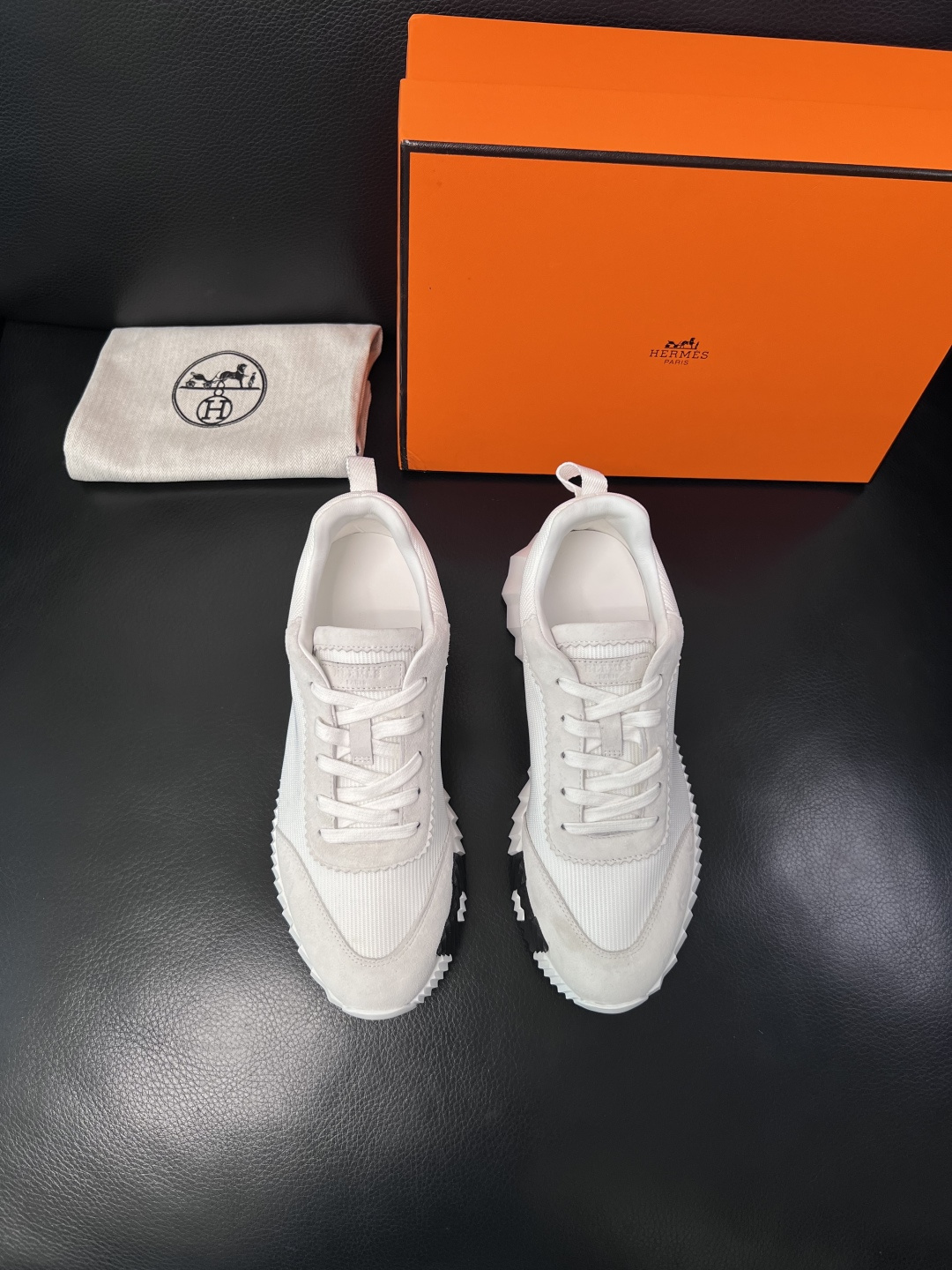 带飞机盒  Hermes  高品质  顶级工艺品  爱马仕 专柜同步发售原厂配置，意大利进口原版牛皮面料