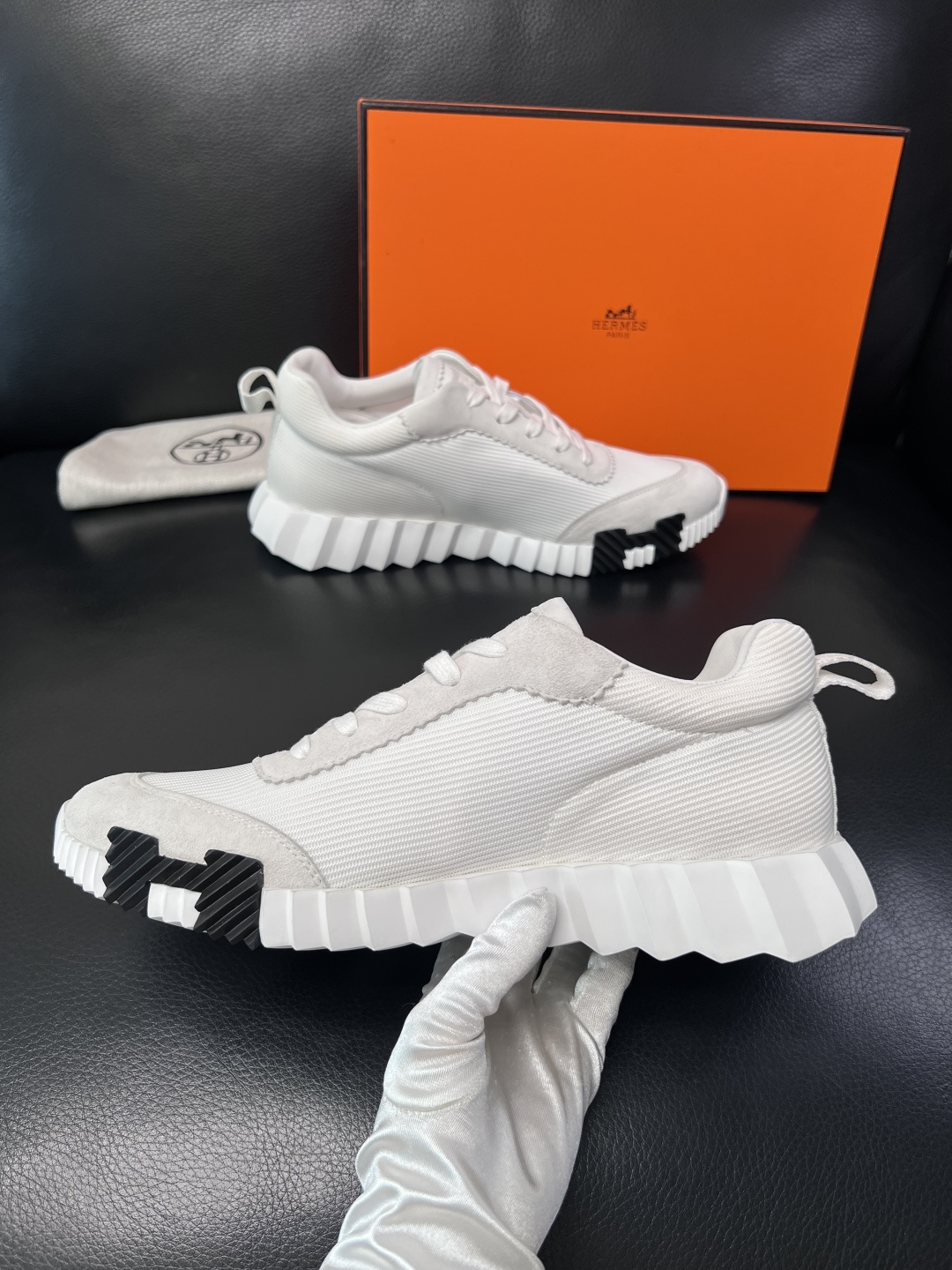 带飞机盒  Hermes  高品质  顶级工艺品  爱马仕 专柜同步发售原厂配置，意大利进口原版牛皮面料