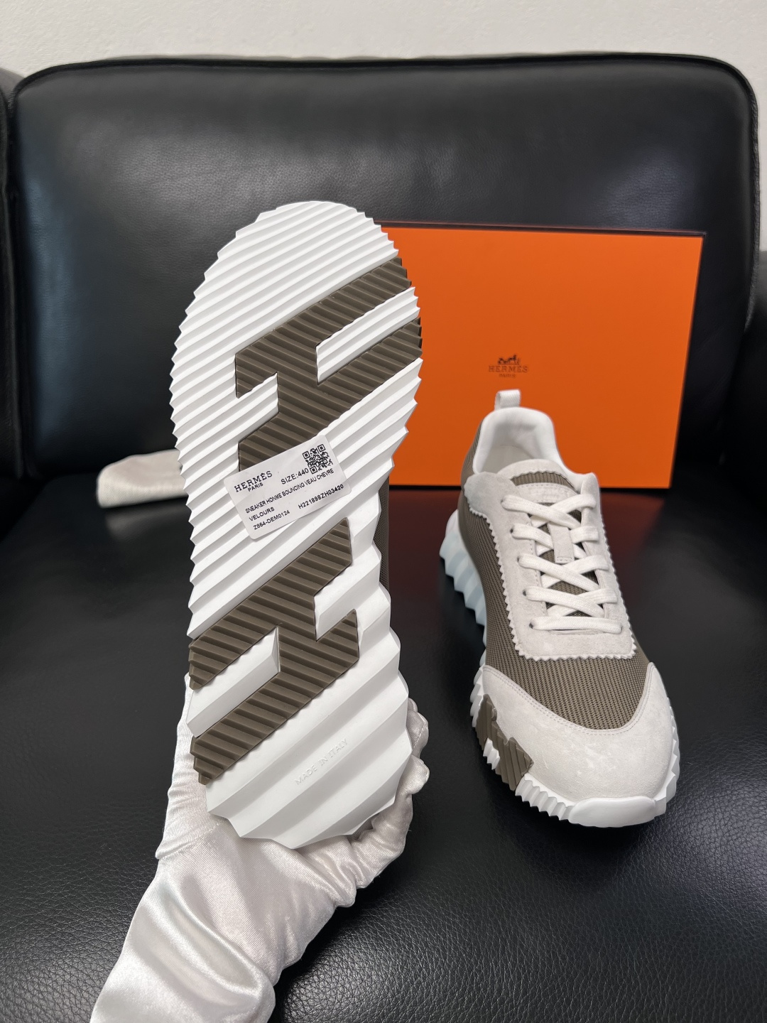带飞机盒  Hermes  高品质  顶级工艺品  爱马仕 专柜同步发售原厂配置，意大利进口原版牛皮面料