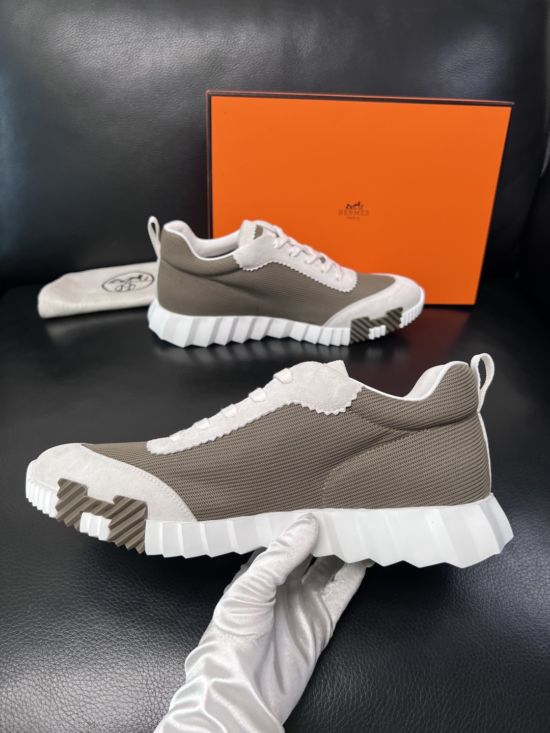 带飞机盒  Hermes  高品质  顶级工艺品  爱马仕 专柜同步发售原厂配置，意大利进口原版牛皮面料