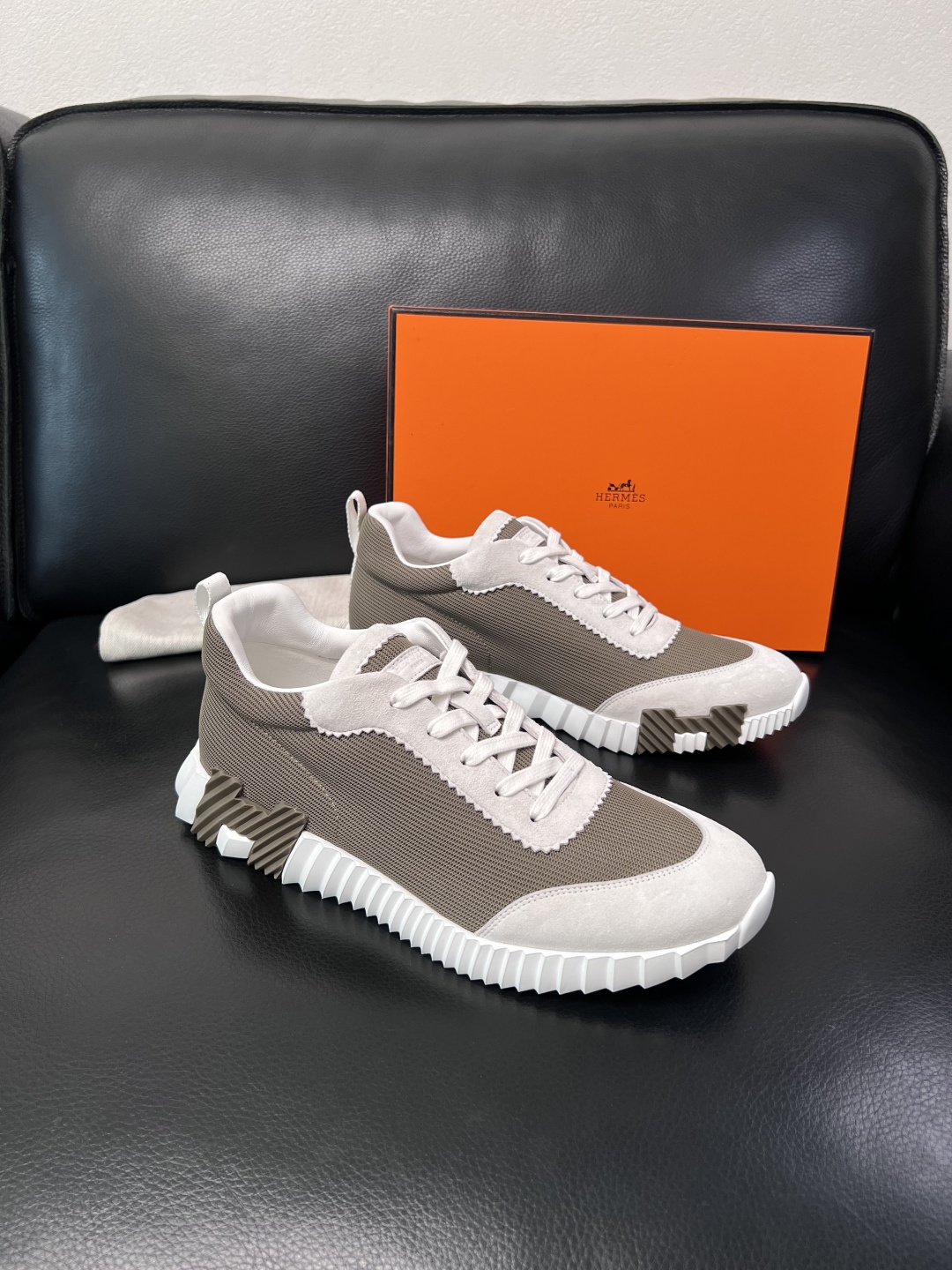 带飞机盒  Hermes  高品质  顶级工艺品  爱马仕 专柜同步发售原厂配置，意大利进口原版牛皮面料